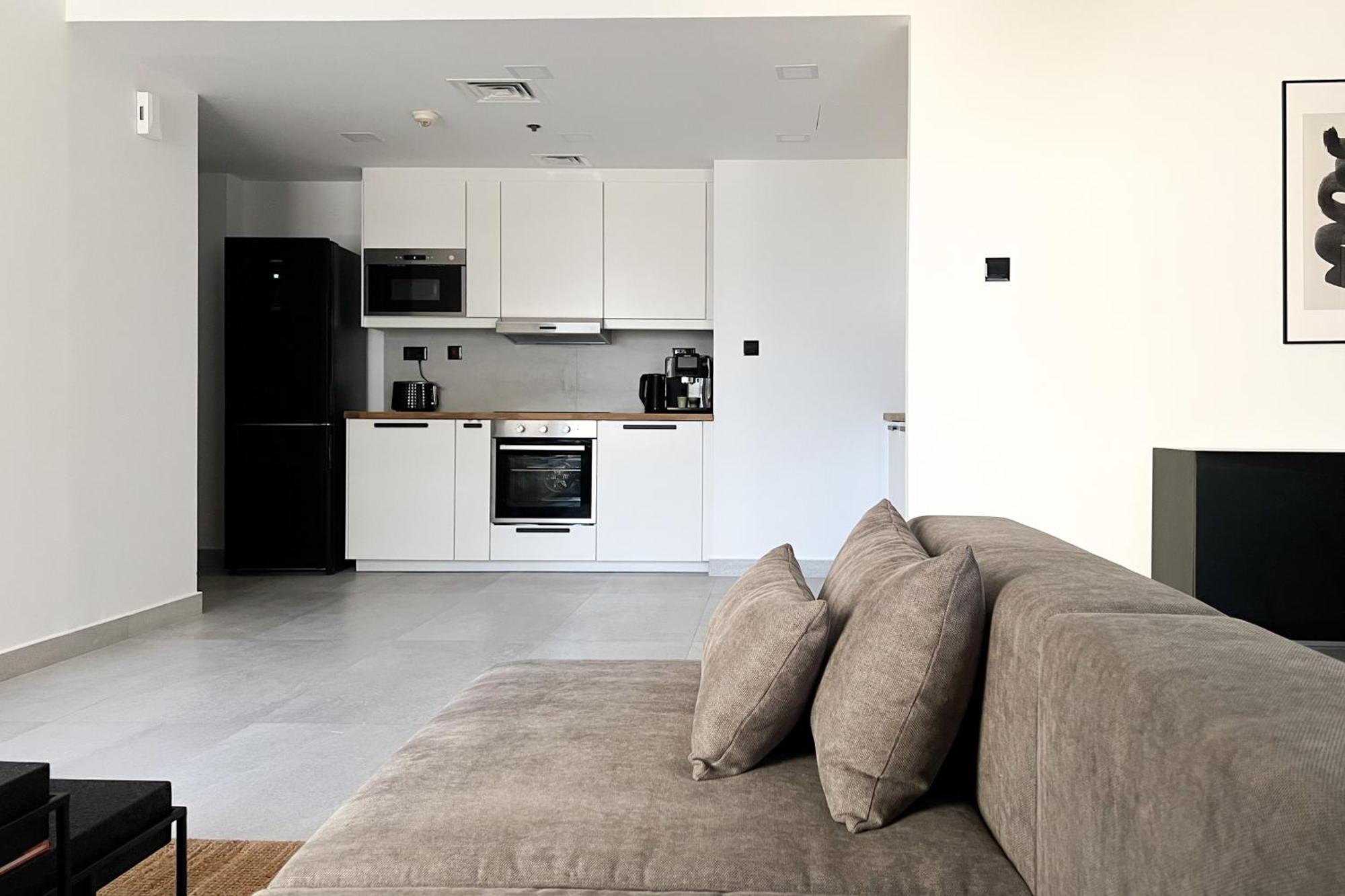 Appartement Favdubai Presents 2br In The Heart Of Jbr And Marina 150 M To Jbr With Famous Ain View The Biggest Ferris Wheel In The World Swimming Pool Access, Air-conditioned Gym, Free Parking & Housekeeping *
