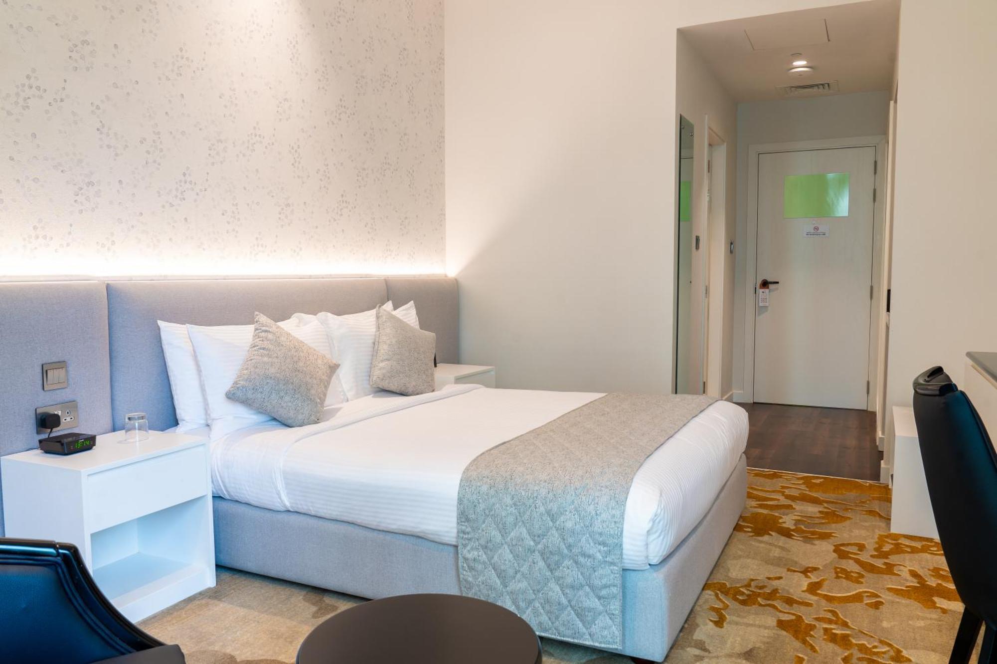 Estay 3*