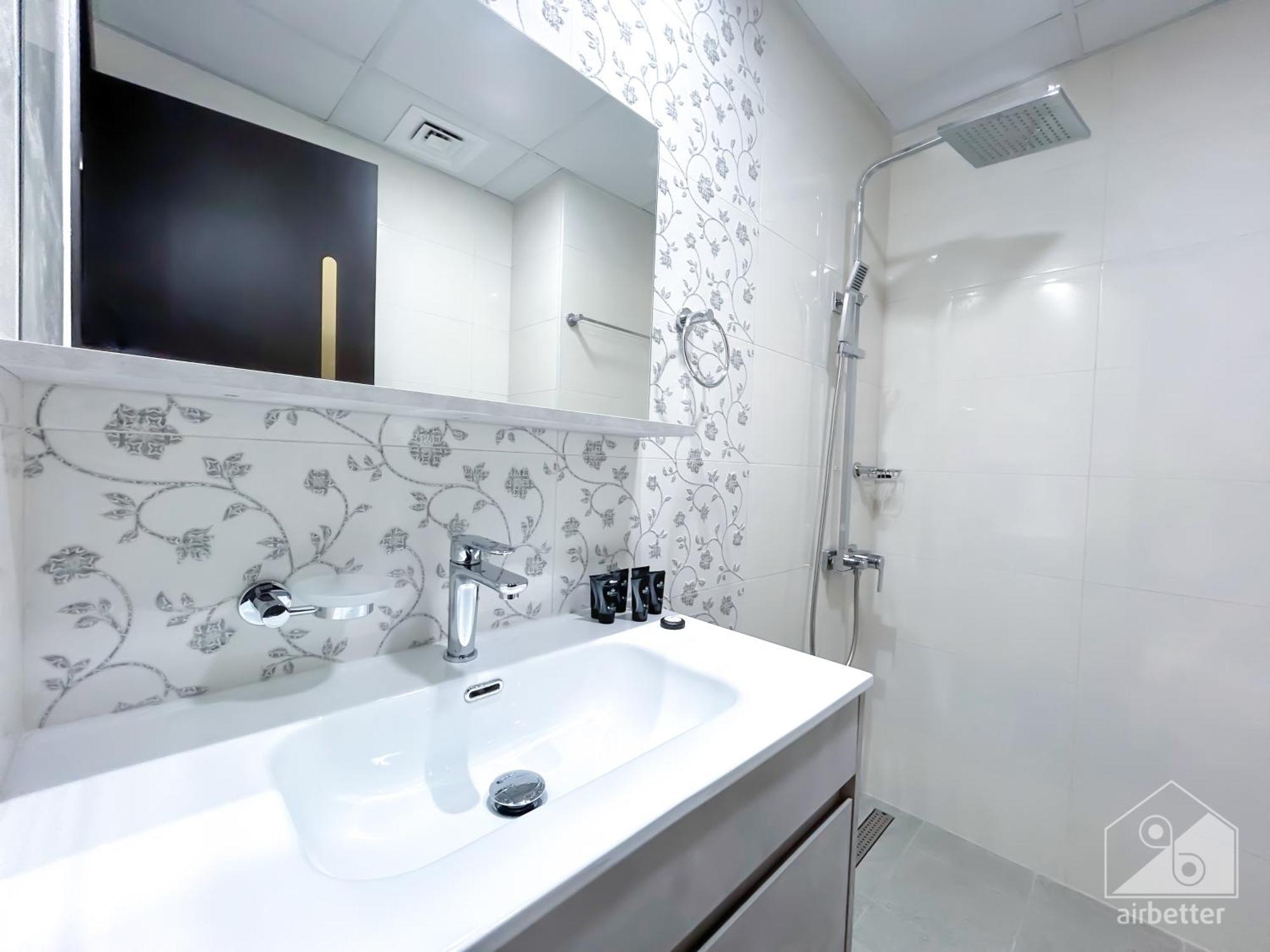 Stunning With Balcony In Arjan Appartement Dubaï
