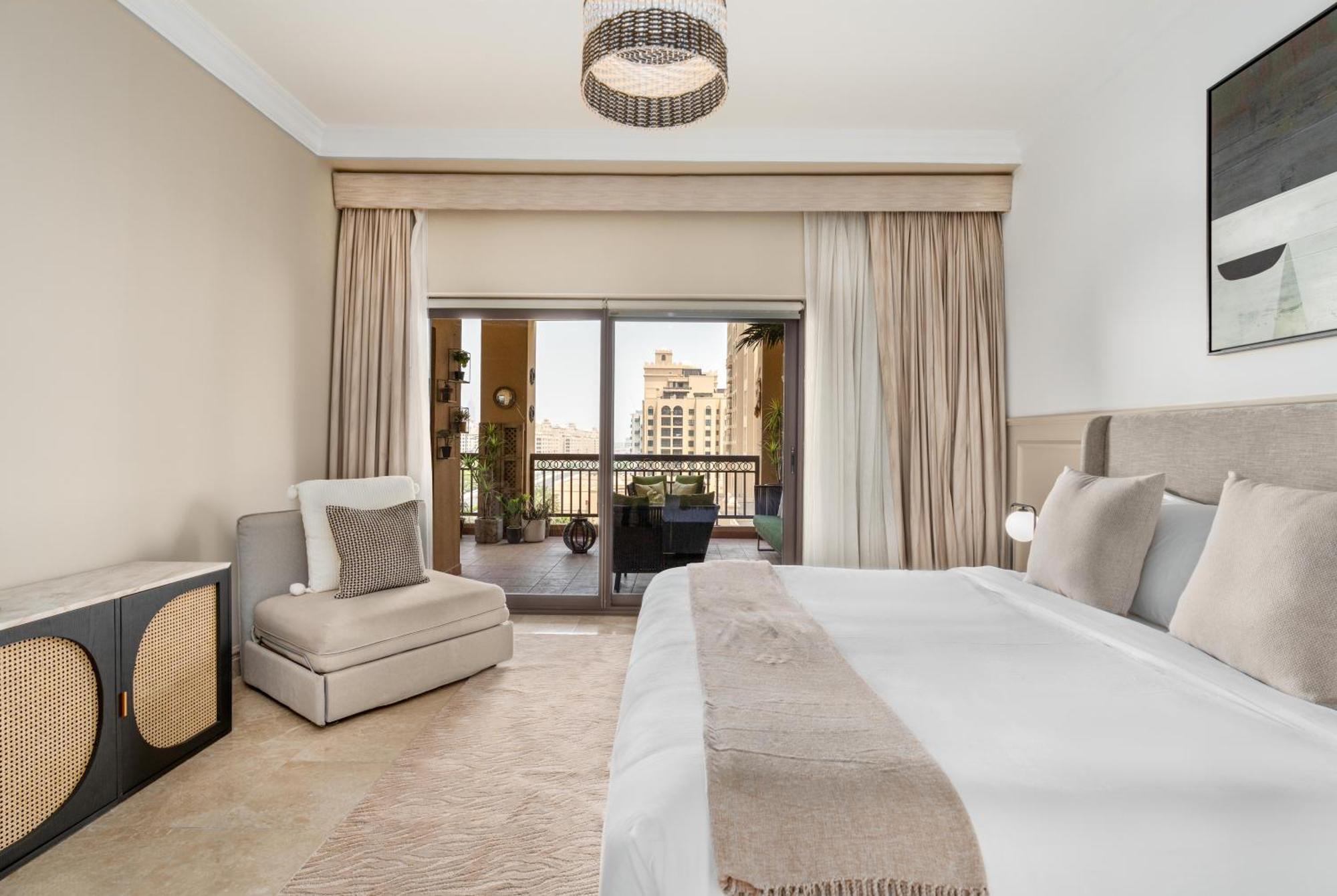 Ultimate / Fairmont Residences The Palm / Designer Luxury / Direct Access / Big Terrace / 3 En-suite Bedrooms