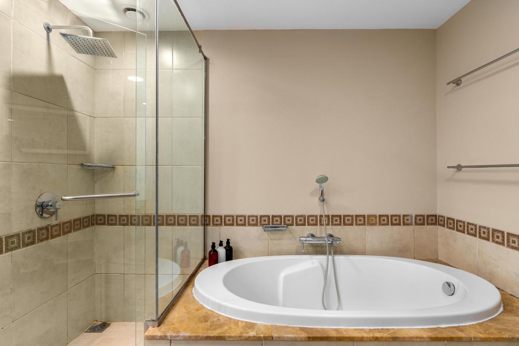 Apartment Ultimate / Fairmont Residences The Palm / Designer Luxury / Direct Access / Big Terrace / 3 En-suite Bedrooms