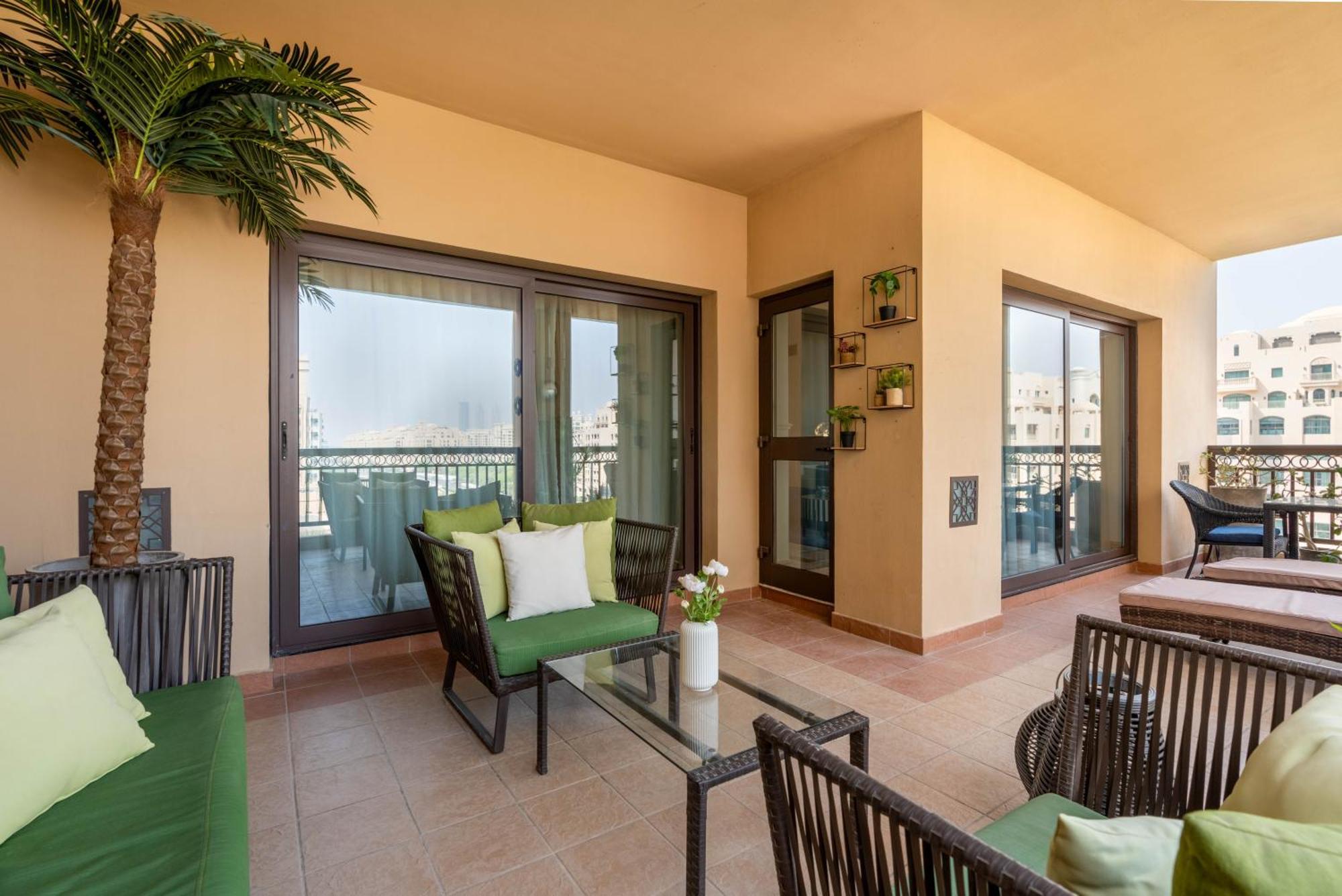 Ultimate / Fairmont Residences The Palm / Designer Luxury / Direct Access / Big Terrace / 3 En-suite Bedrooms *