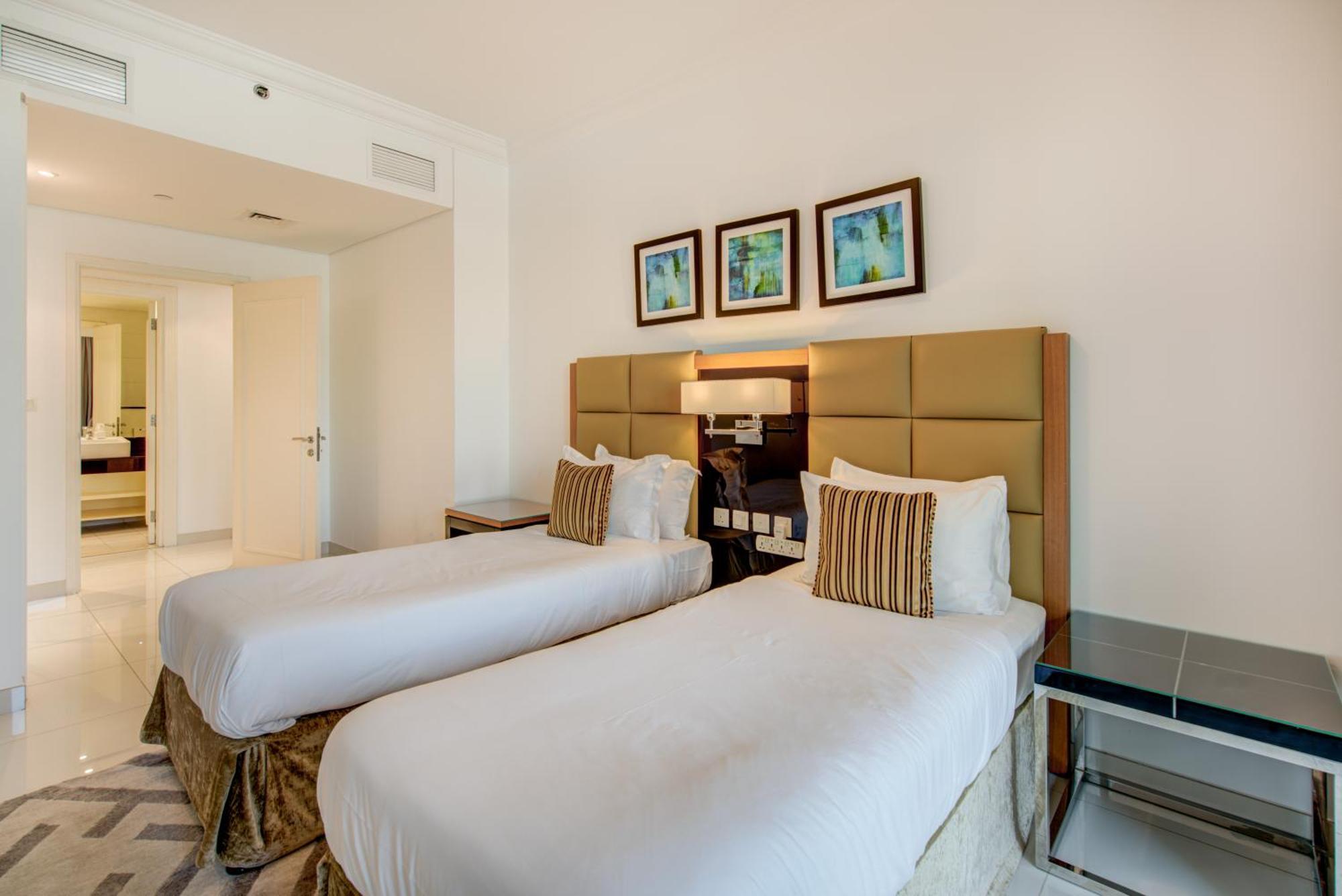 Trophy 2br Starlight Spaces W Free Valet Parking Dubaï