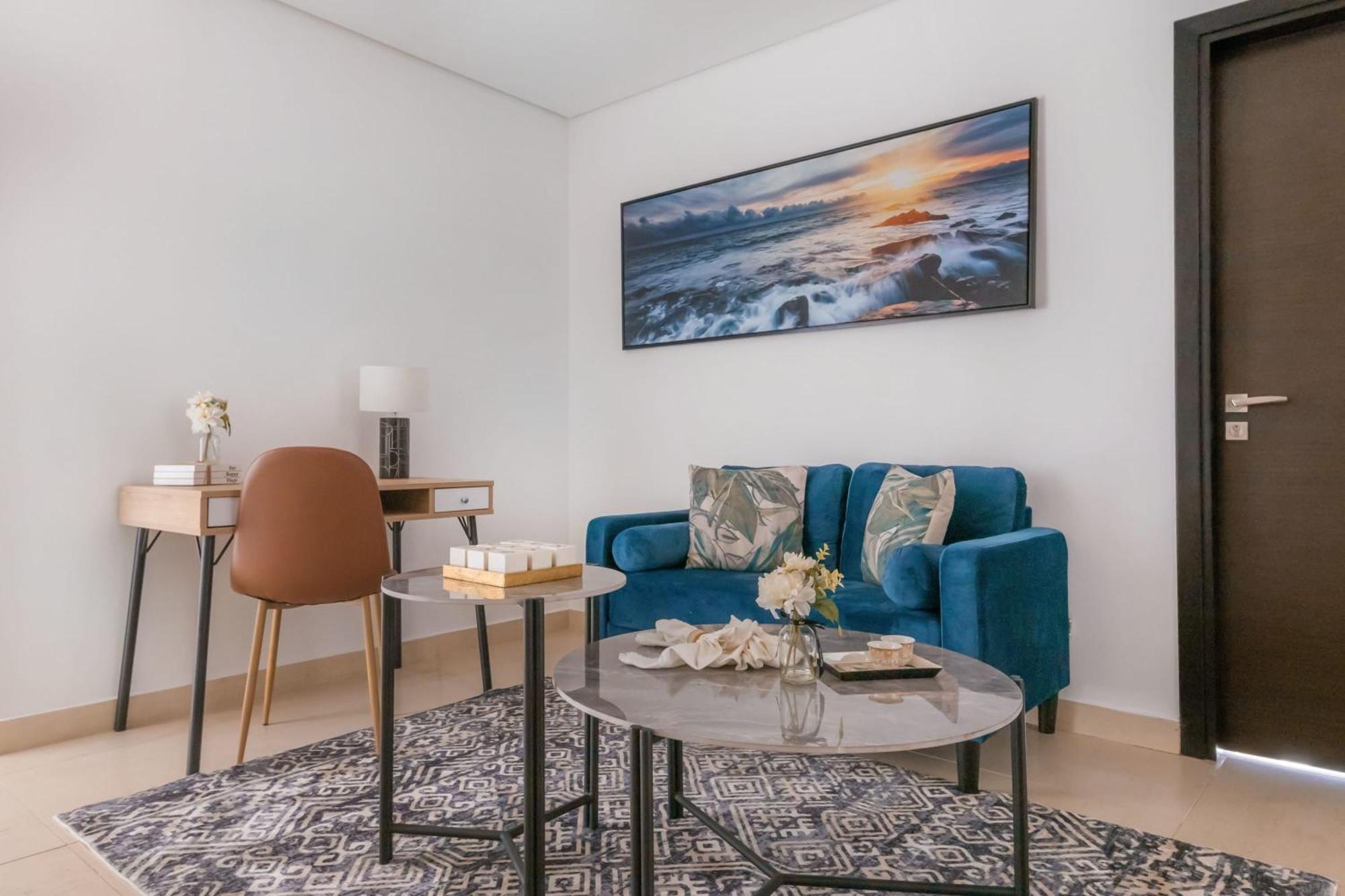 Frank Porter - Mon Reve Apartament Dubai