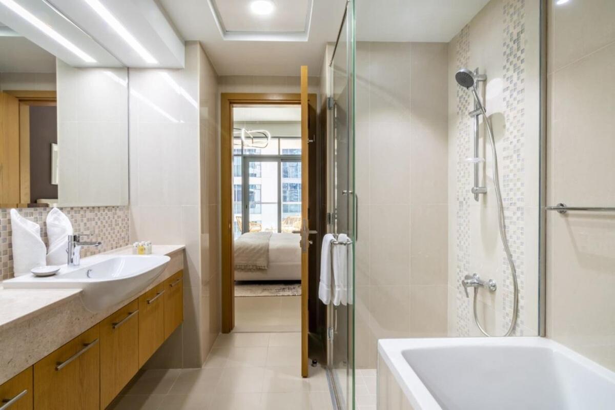 Silkhaus Design 1bdr With Burj Khalifa View In New Tower *