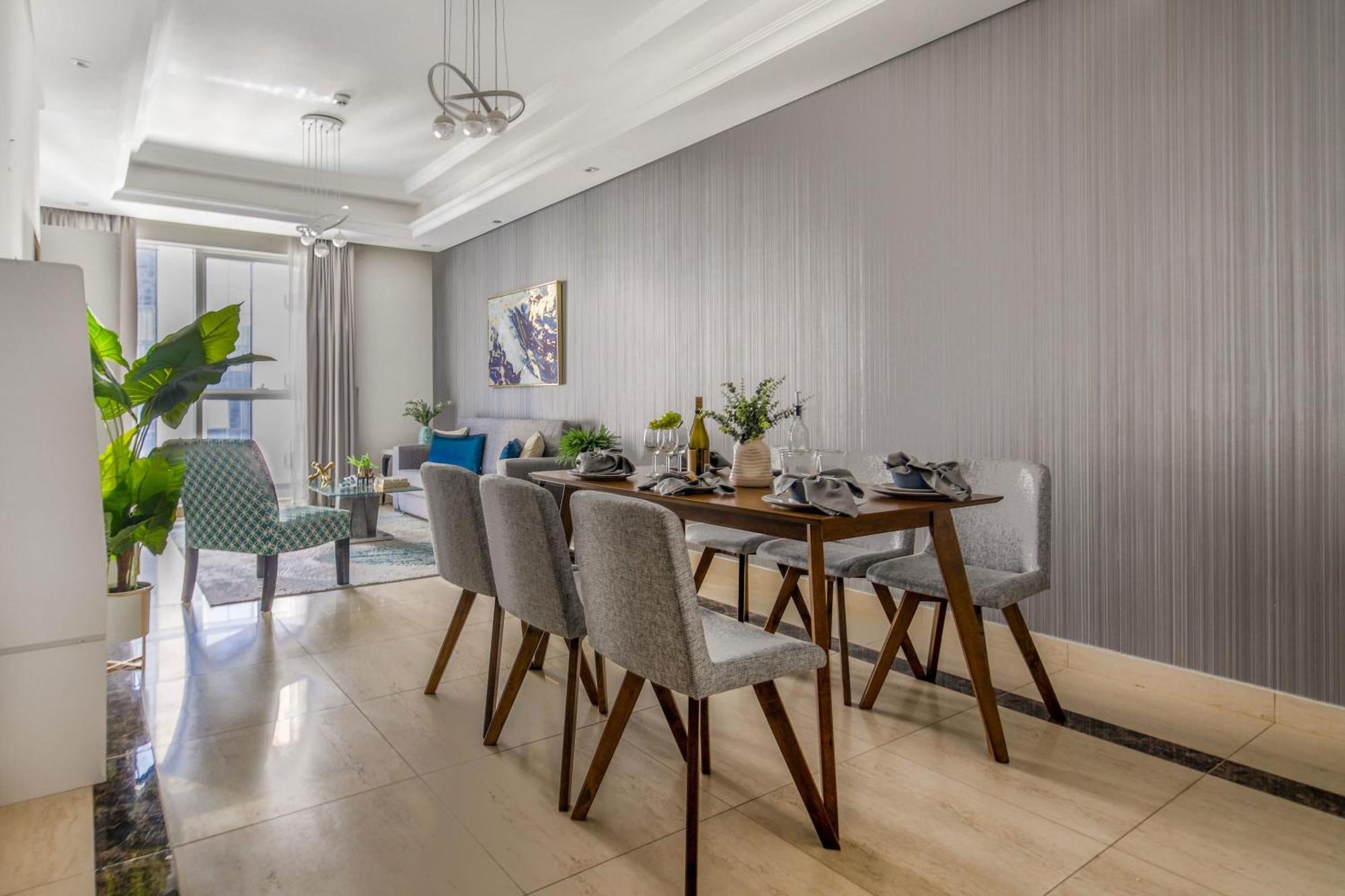 Frank Porter - Mon Reve Appartement Dubai