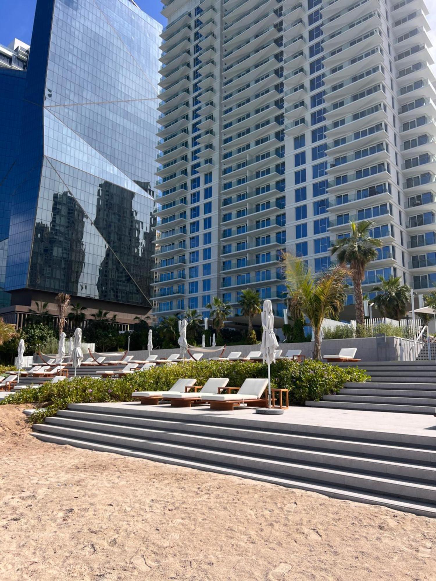 Luxury Beachfront Escape In La Vie Jbr