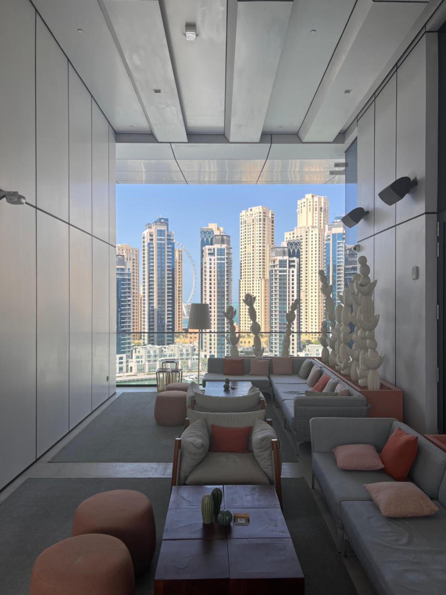 Luxe Nautical Style 2 Bd In Vida Yacht Club Lejlighed