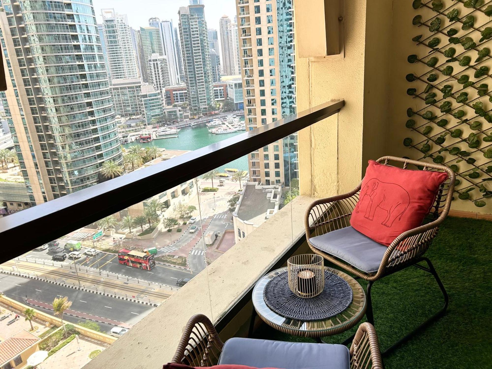 Charming Spacious In The Heart Of Jbr By Sweet Homes * Dubái