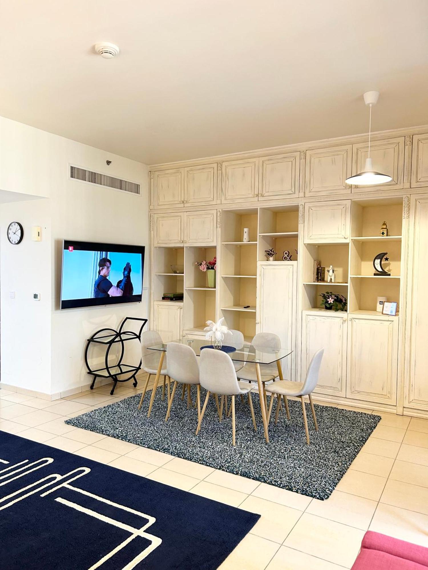 Charming Spacious In The Heart Of Jbr By Sweet Homes Сasa de vacaciones