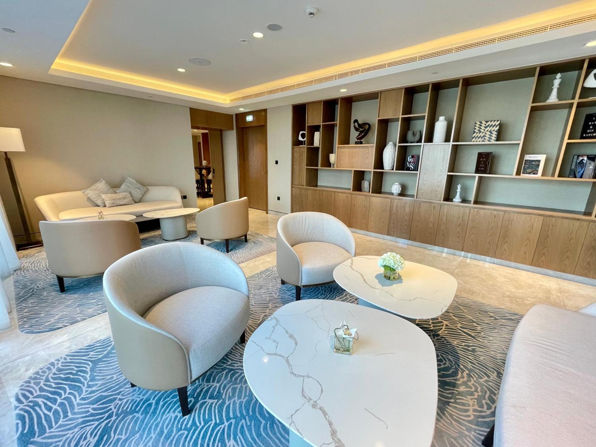 Apartamento Chic Luxe 2br I High Floor L By Burj Khalifa & Mall I Pool L Gym Dubái