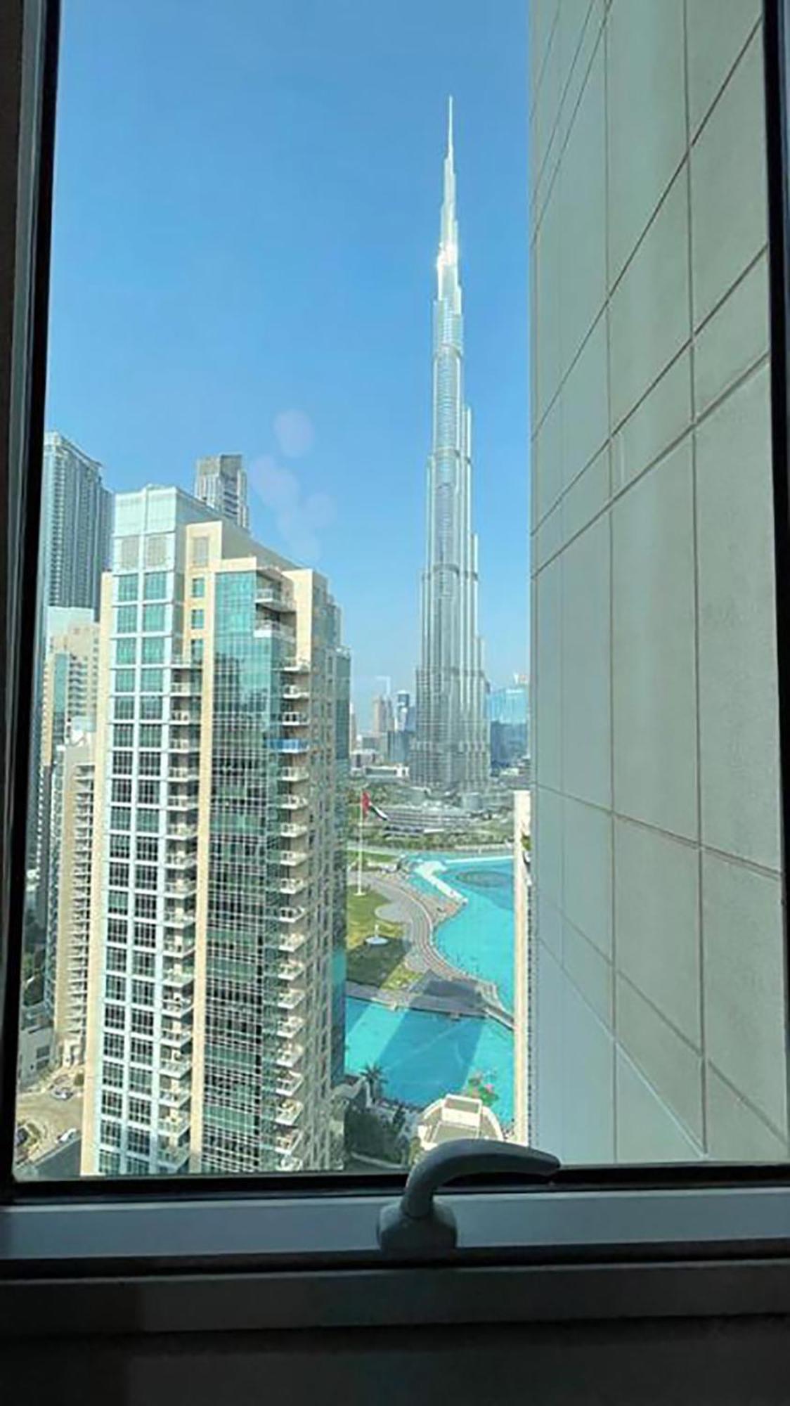 Superb 1-bedroom With Full Burj Khalifa View - 5-min Walk To Mall Appartement