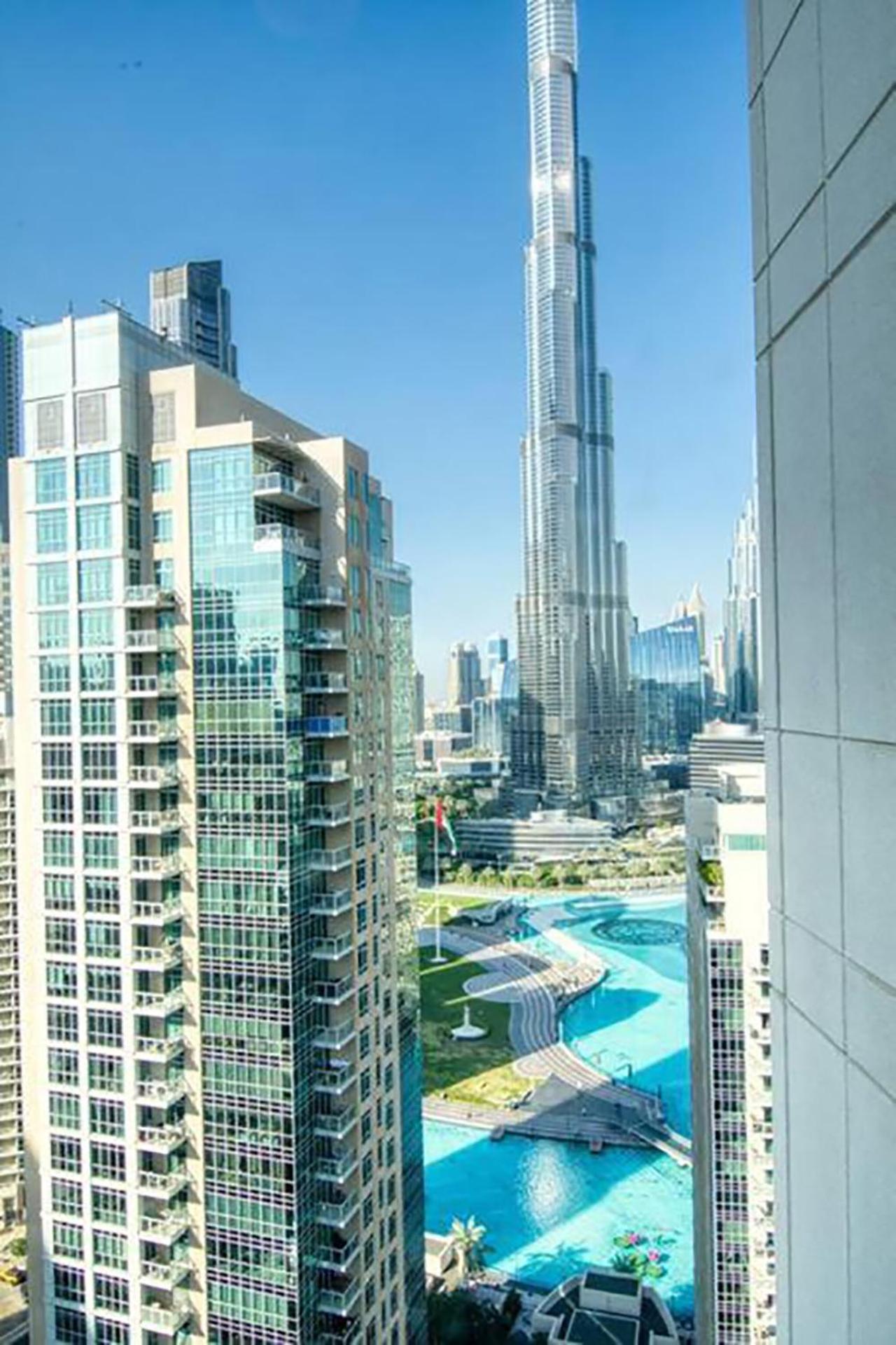 Superb 1-bedroom With Full Burj Khalifa View - 5-min Walk To Mall Appartement