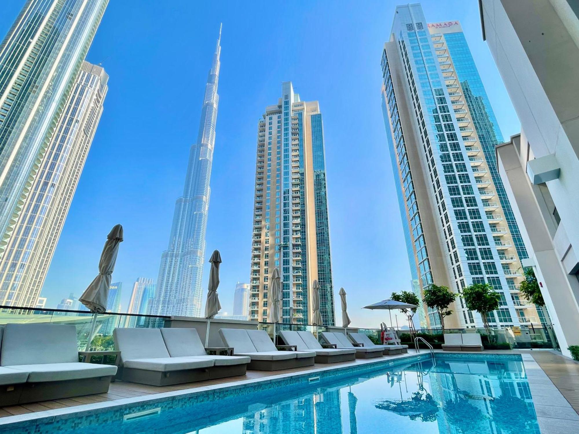 Apartamento Luxurious & Spacious 2br L Burj & Fountain Views L Walk To Mall L Pool L Gym