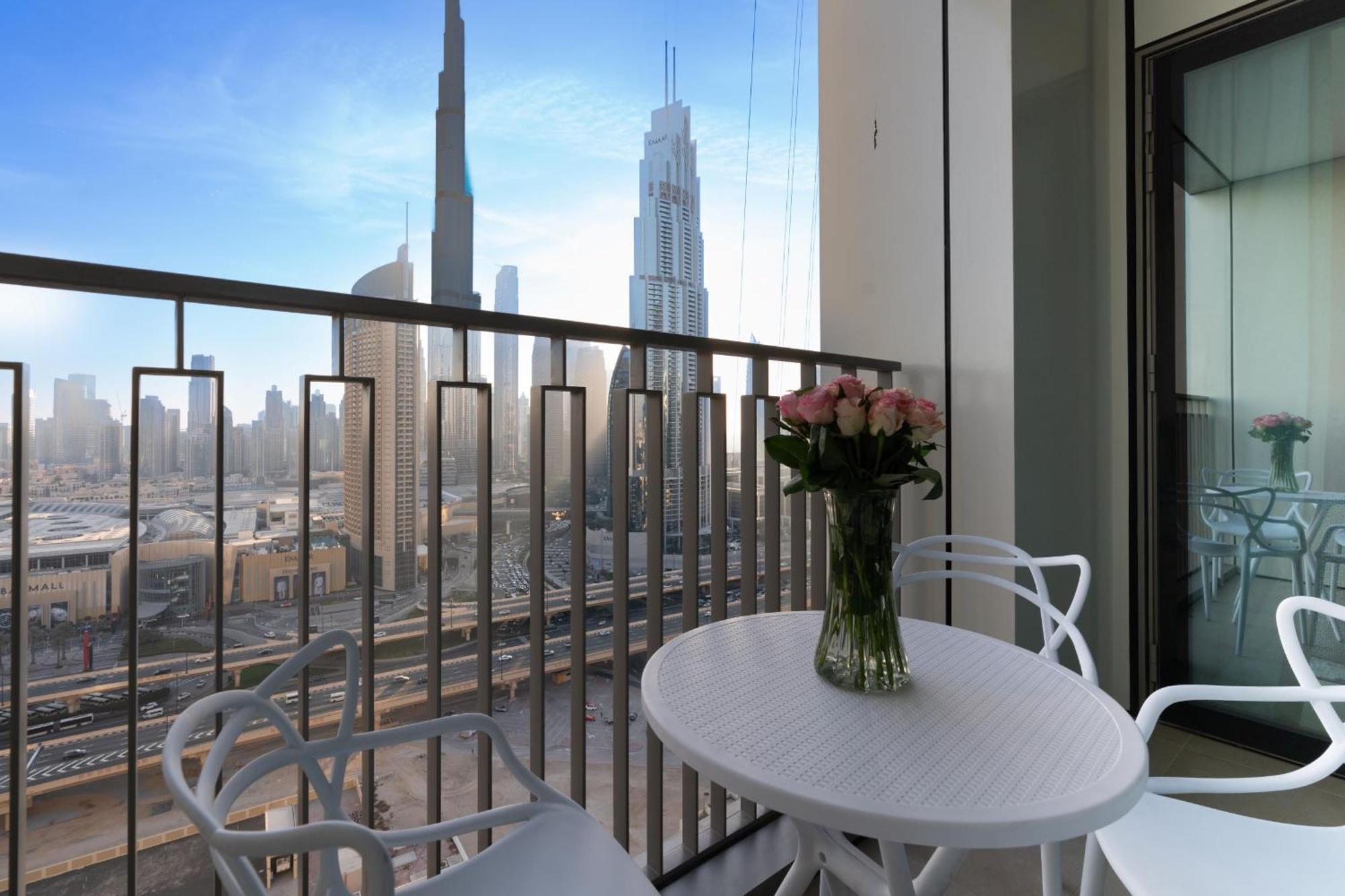 Burj Khalifa View - 2br - Access To Mall - Cityapartmentstay Dubaï