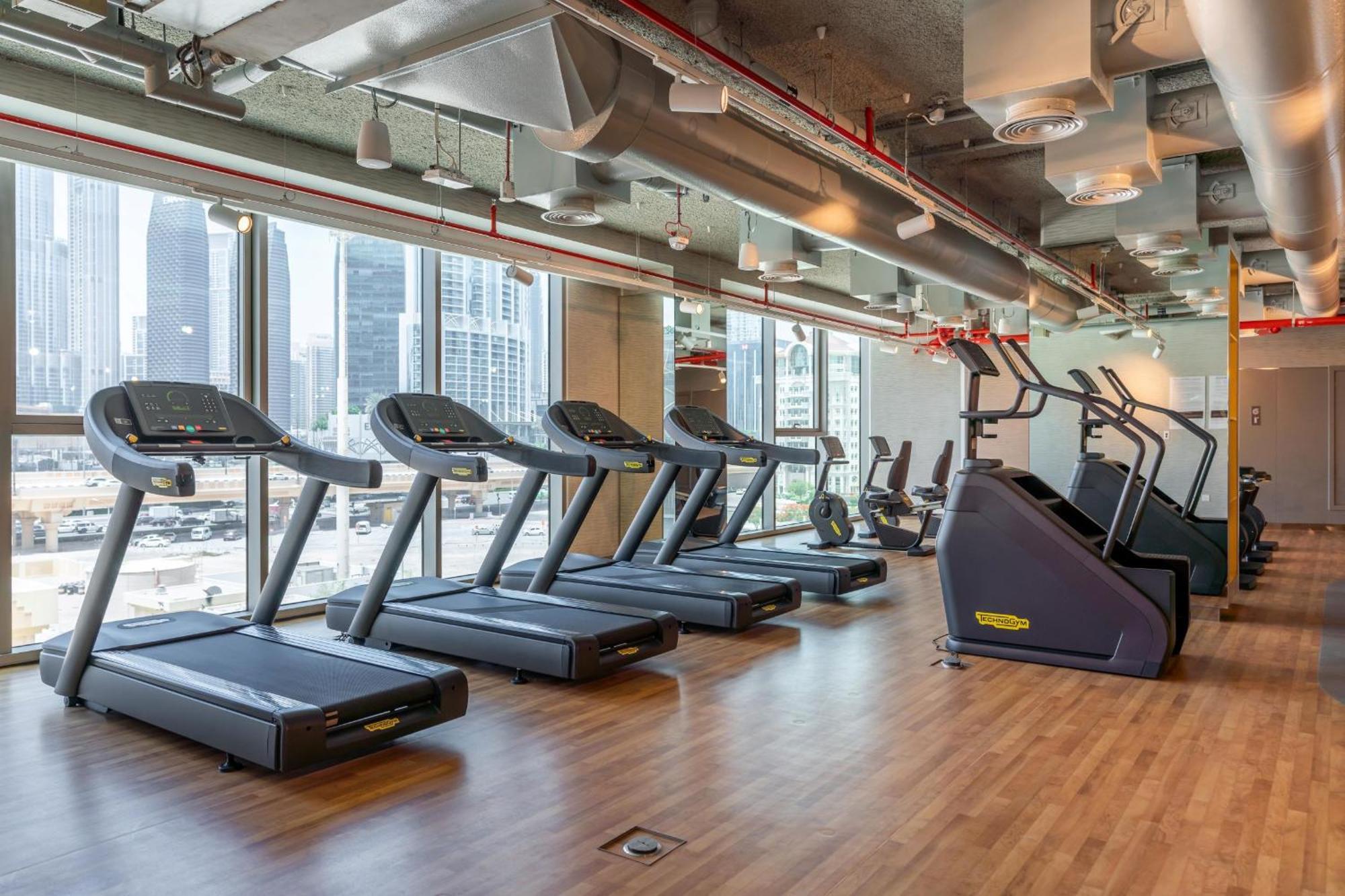Burj Khalifa View - 2br - Access To Mall - Cityapartmentstay