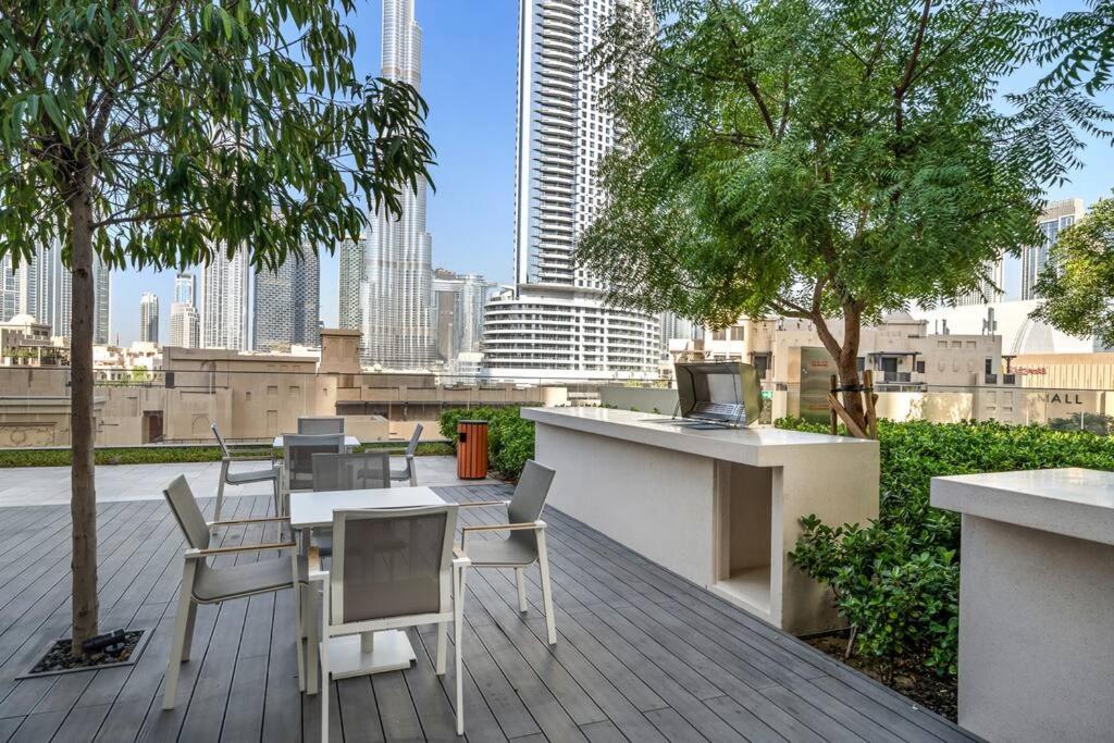 **panoramic Views Of Burj Khalifa And Fountain** Appartement