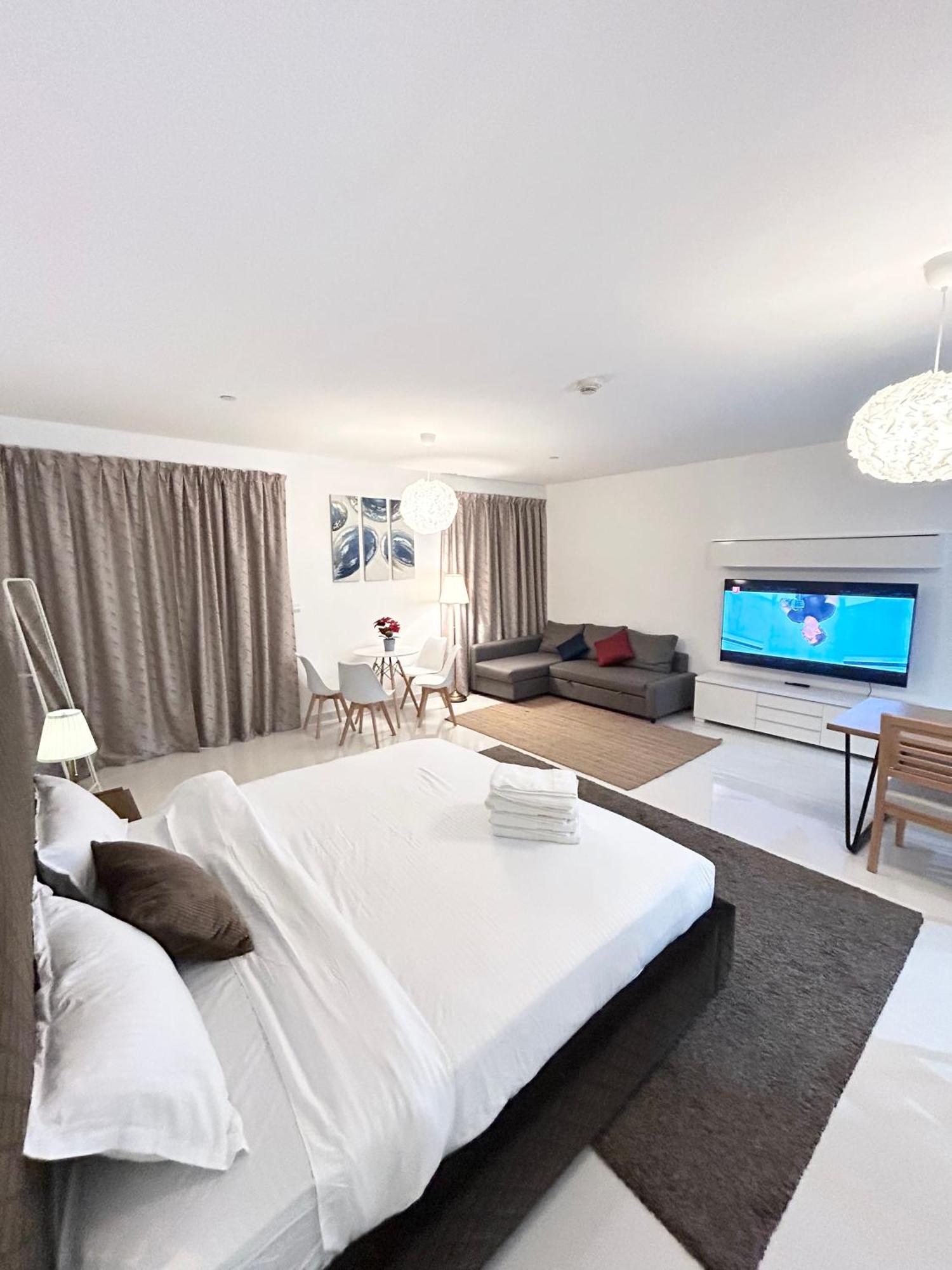 Seaside Spacious With Vibrant Vibes In Jbr By Sweet Homes Appartamento Dubai