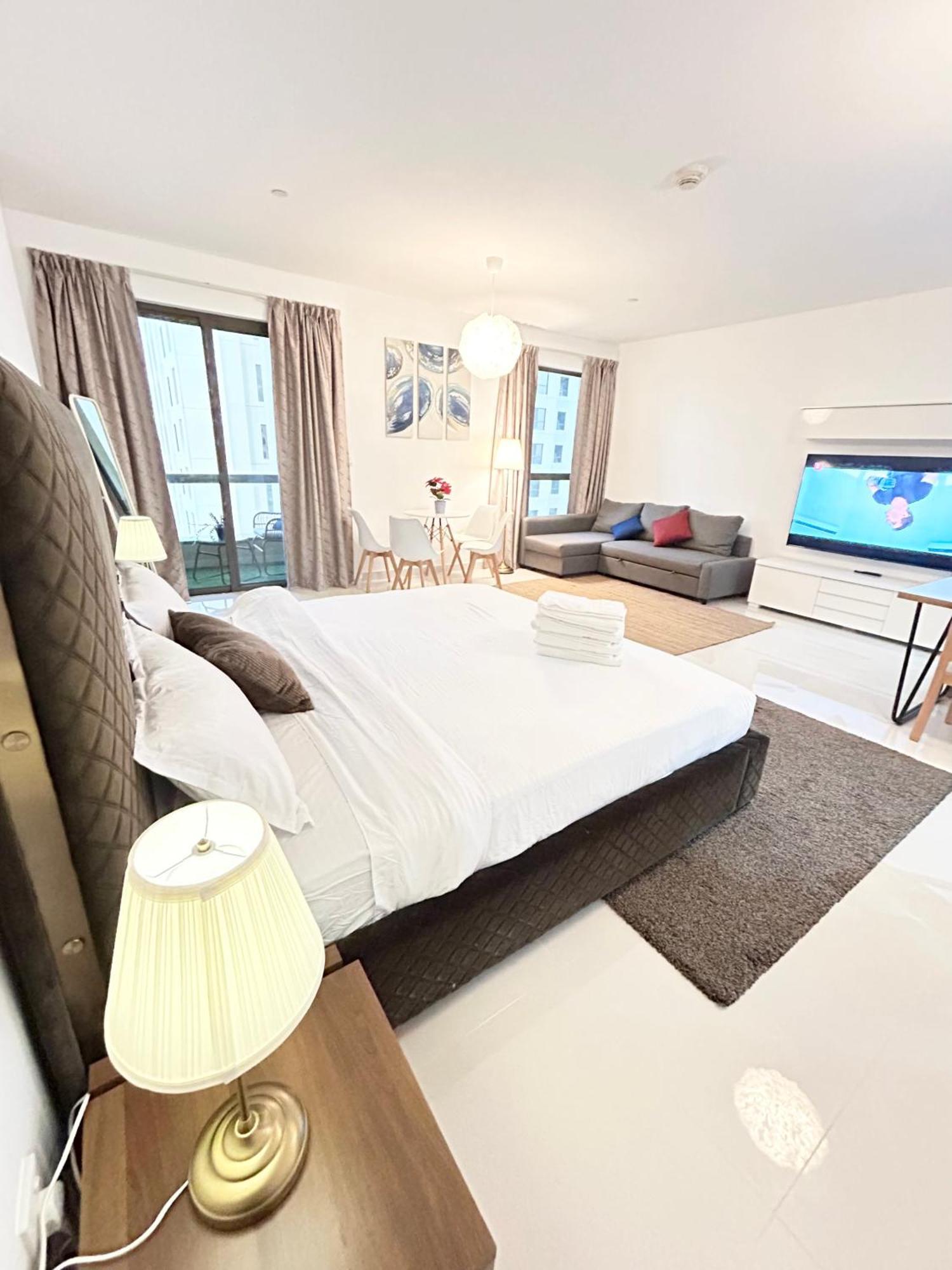 Seaside Spacious With Vibrant Vibes In Jbr By Sweet Homes Appartamento *