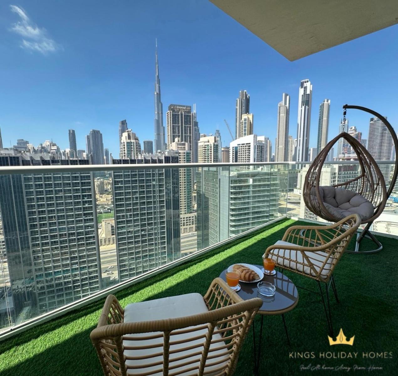 Reva Burj Khalifa View ,kings * Dubai