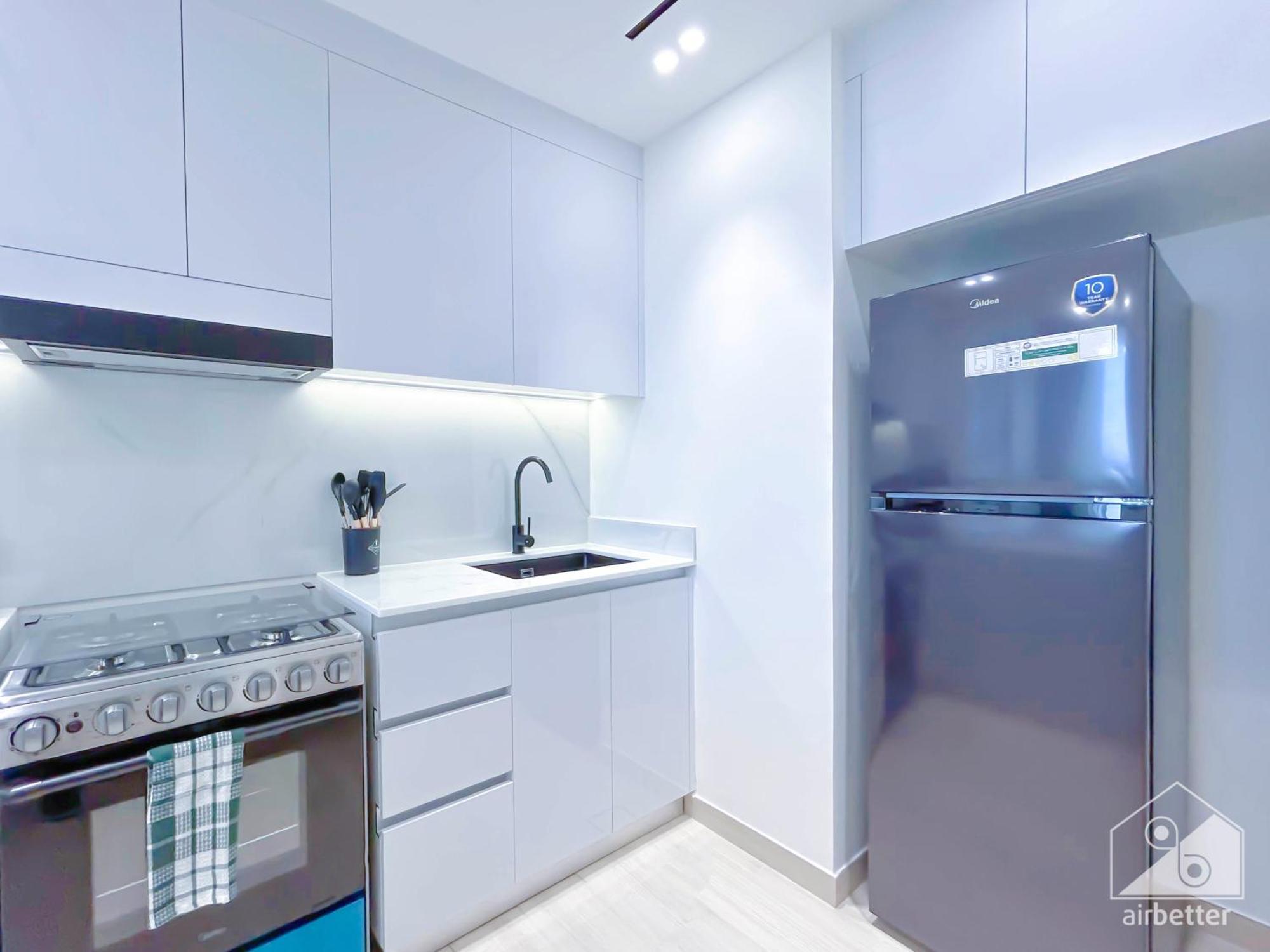 Brand New 1bedroom With Balcony In Jvc Apartamento