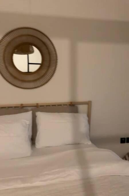 ‎‏stylish 2br In The Hart Of Hills! *