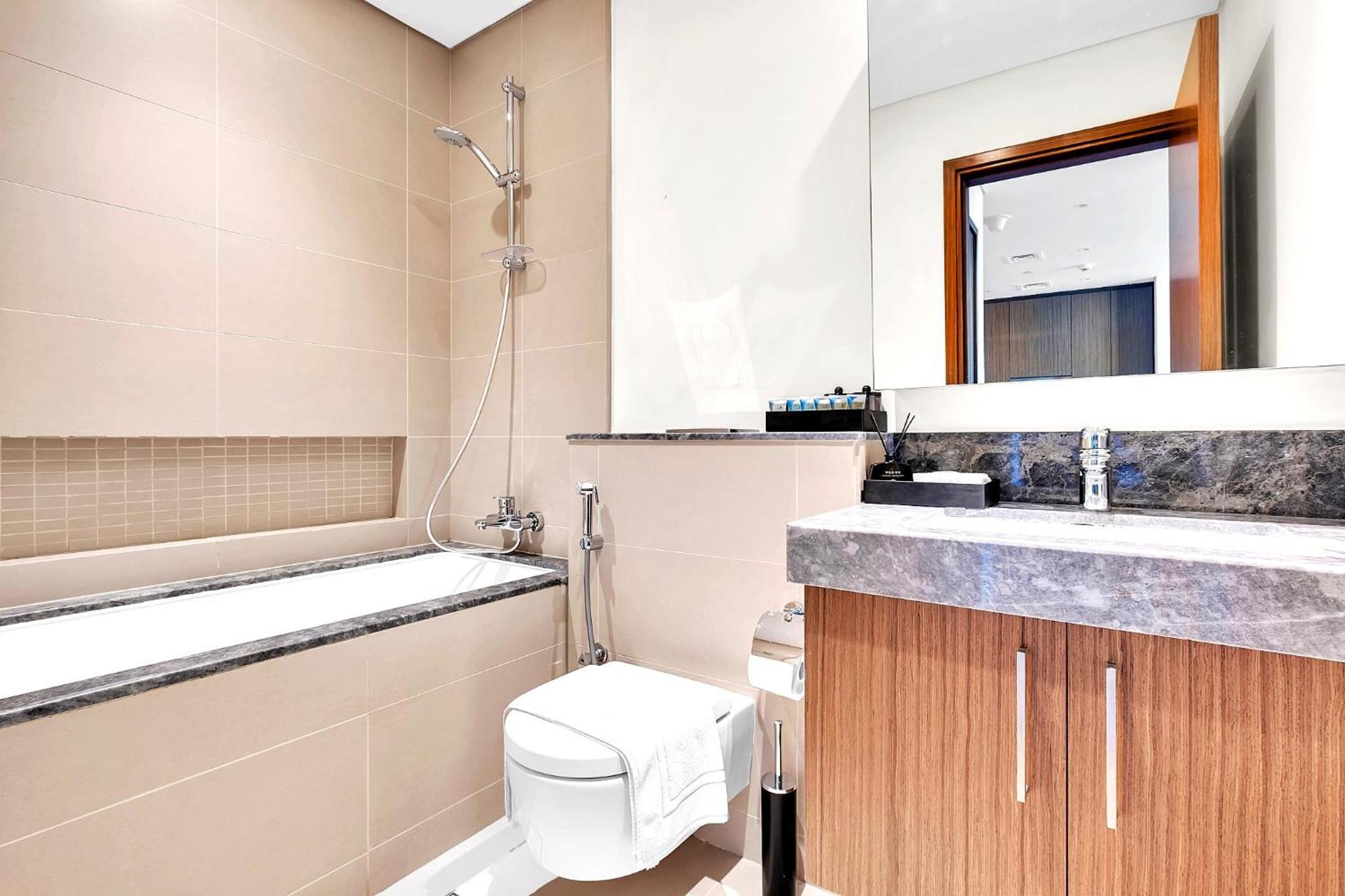 Luxurious Marina & Sea Views 1br Near Blue Waters Marina By Maxx Value Homes Dubai