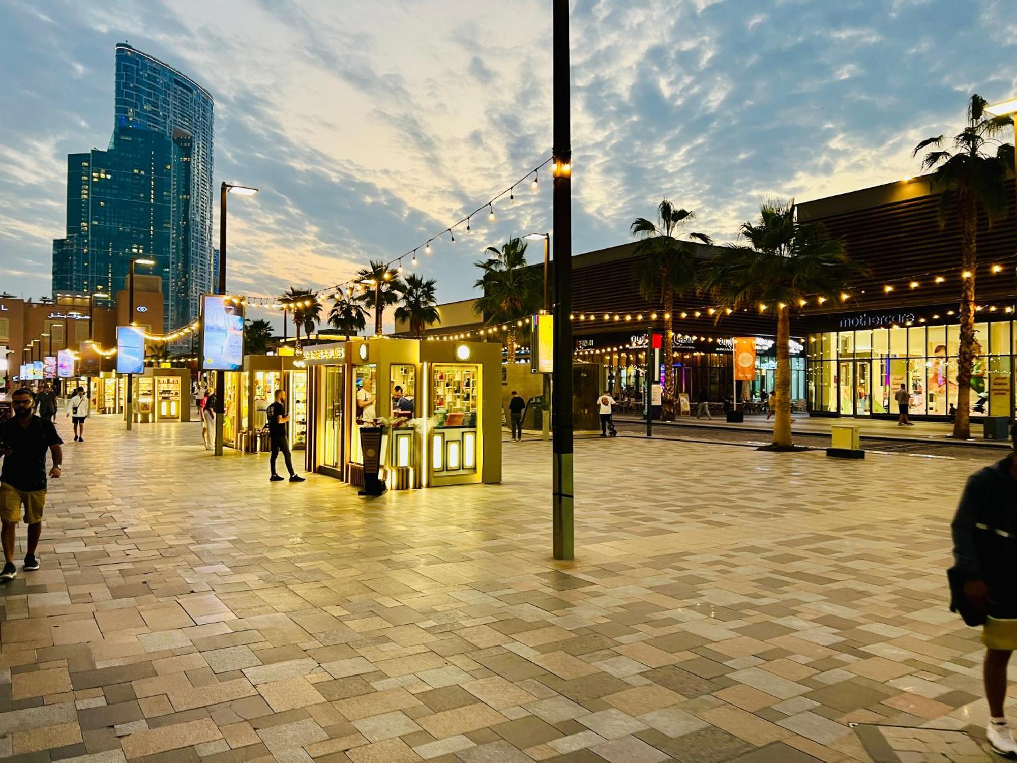 1 Bedroom Flat, Luxury Amenities, Near Jbr & Club With Free Parking In Jbr Appartement Dubai