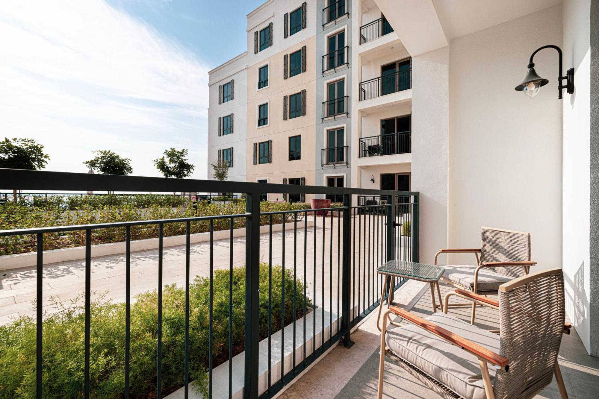 Family Escape, Beautiful 1 Bedroom At La Apartment Dubai