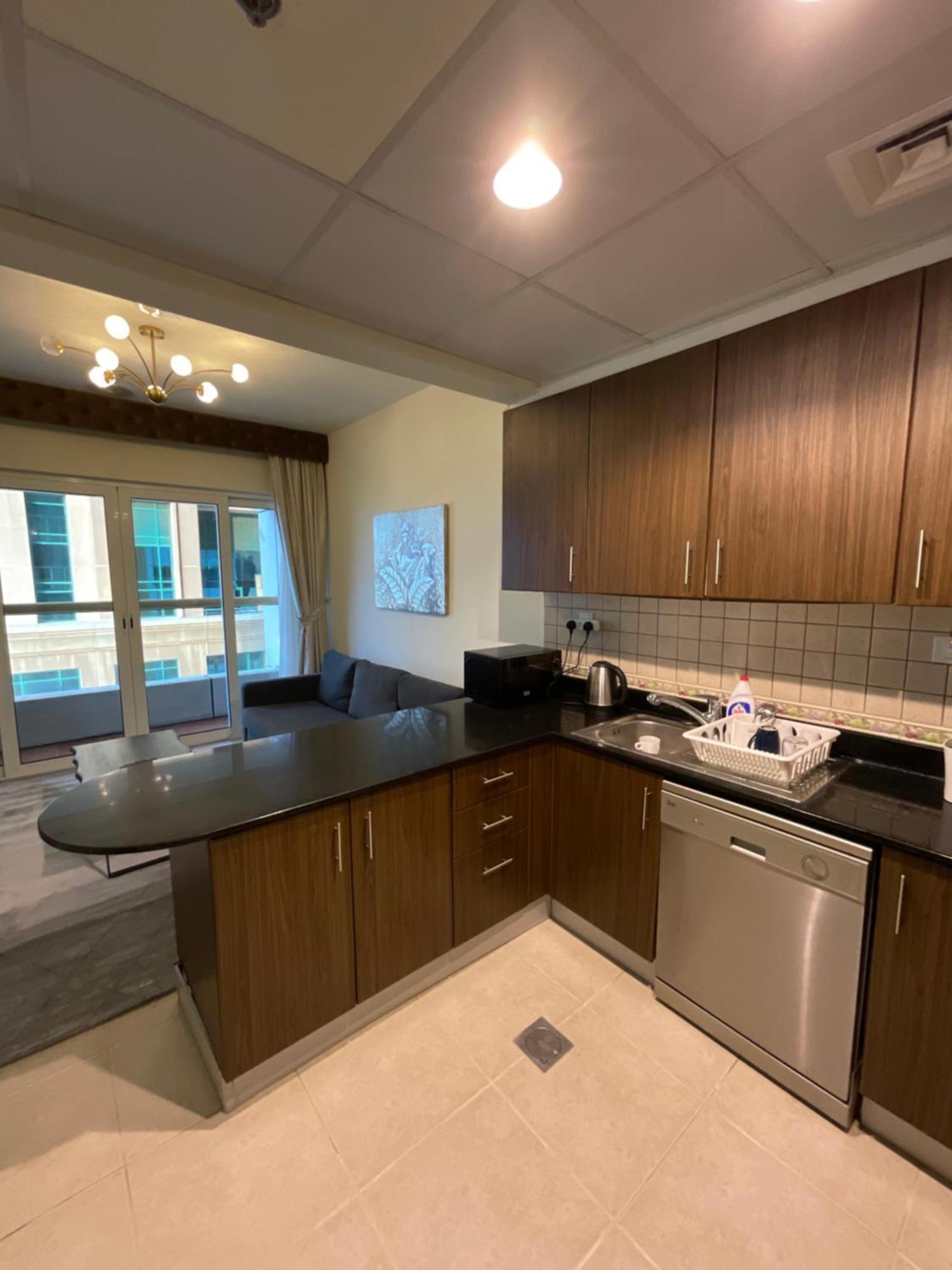 Gazde/Camere de închiriat Ensuite In Coliving In Marina *