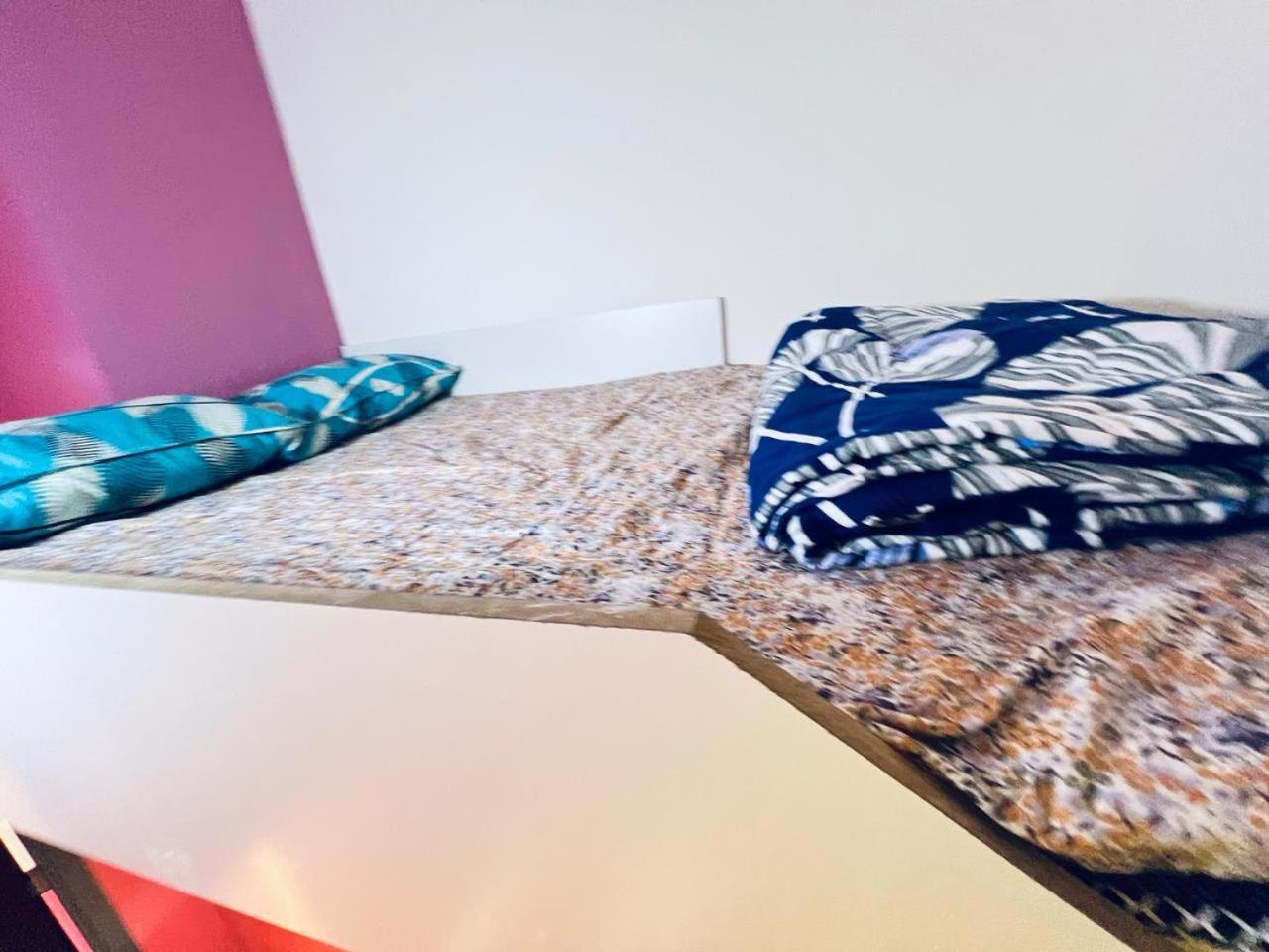 Moon Backpackers Burjman Exit 2, Family Partitions, Loft Partitions, * Dubái