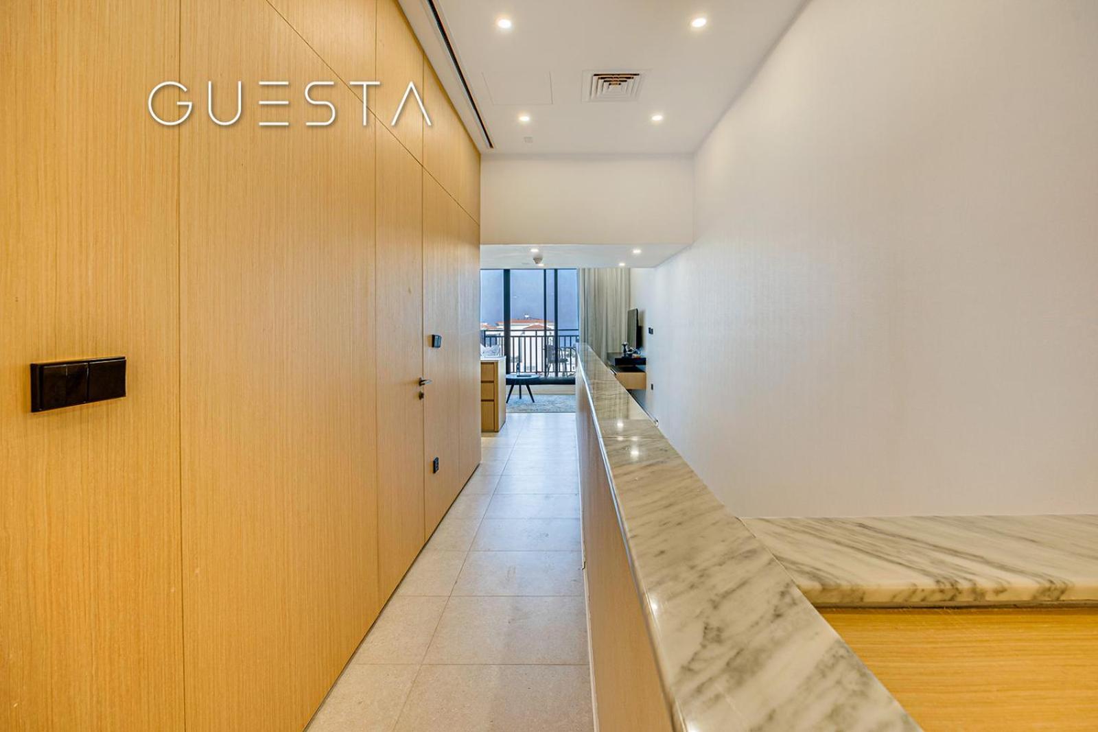 Royal Amwaj Apartments, Palm Jumeirah, Free And Pool Access Appartement *