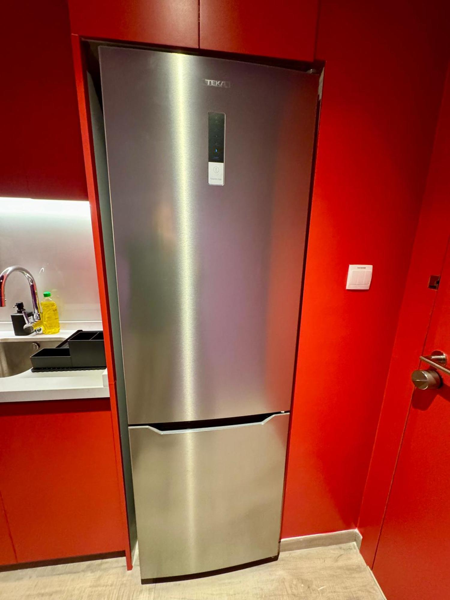 Capsule Flora Business Bay View Burj Khalifa-pool Table-game Arcade-projector-playstation 5 Apartment *