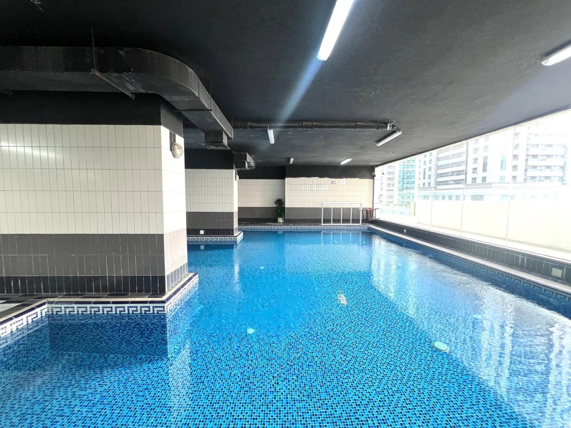 Stunning Views 1 Bedroom Flat, Near & Tram With Free Parking In Marina Dubaï