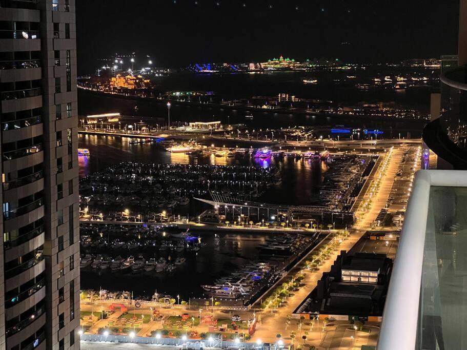 Stunning Views 1 Bedroom Flat, Near & Tram With Free Parking In Marina Appartement