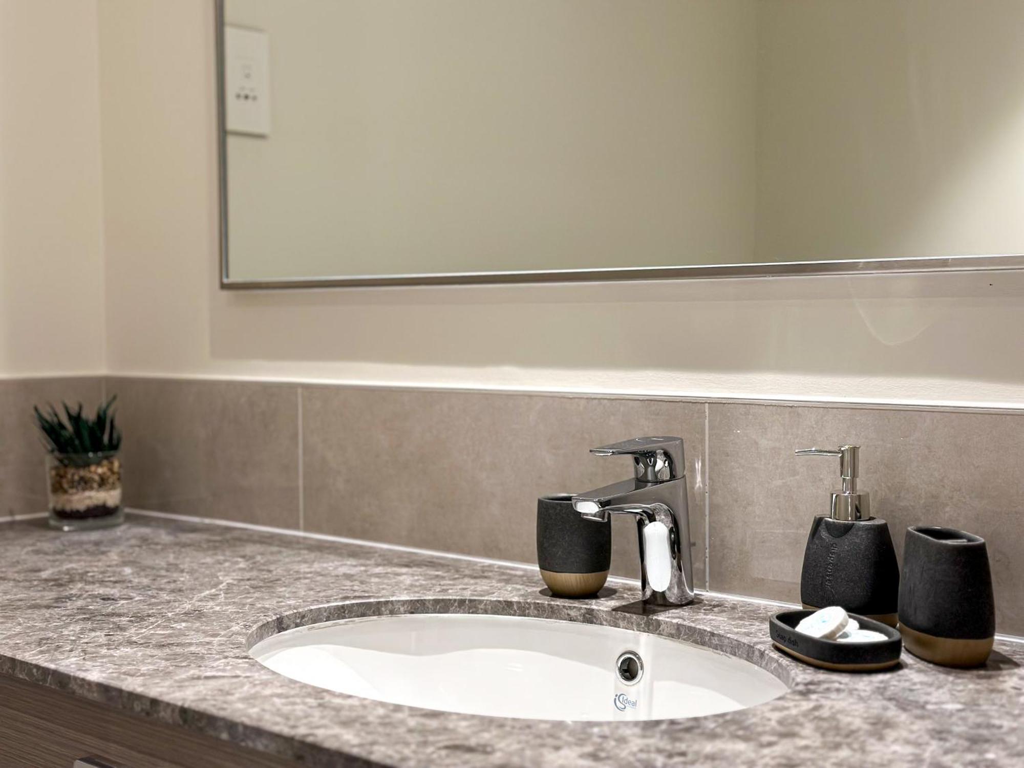 Appartement Higuests - Contemporary Comfort 1br In Tower 1