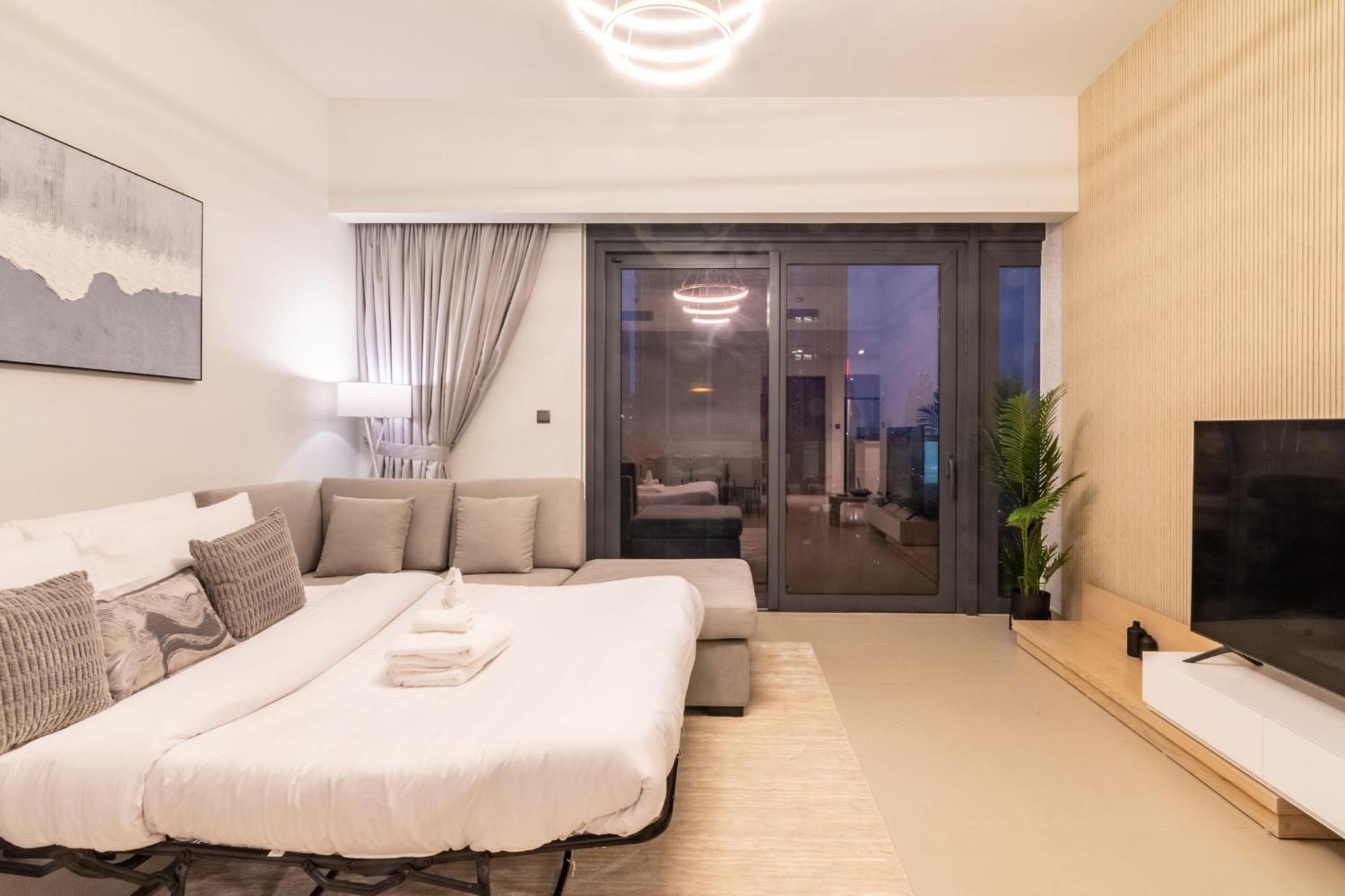 Apartemen Spacious And Overlooking Burj & Fountains