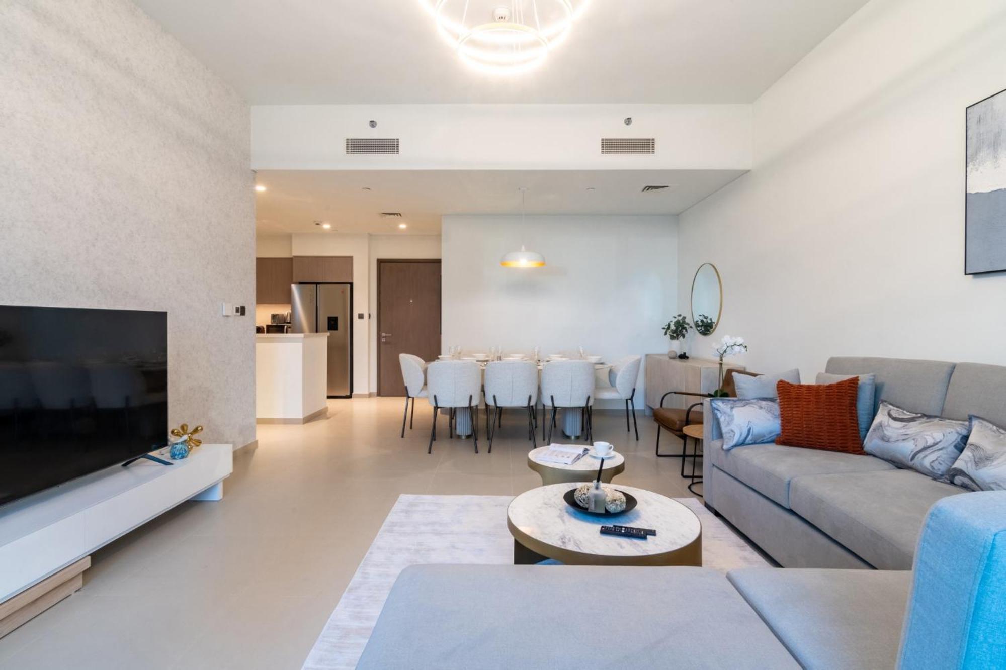 Spacious And Overlooking Burj & Fountains Apartemen Dubai
