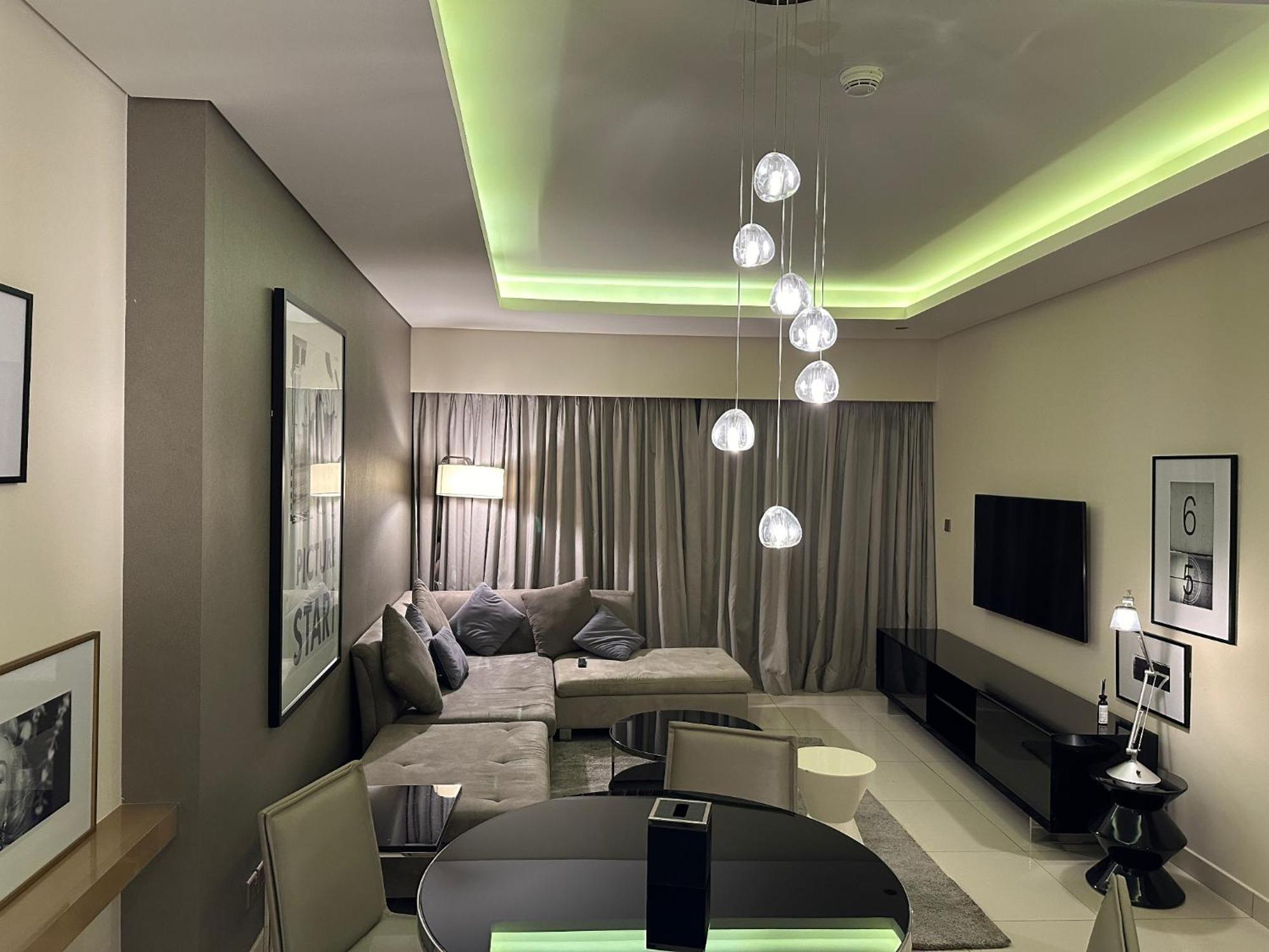 Luxurious In Paramount Apartamento Dubái