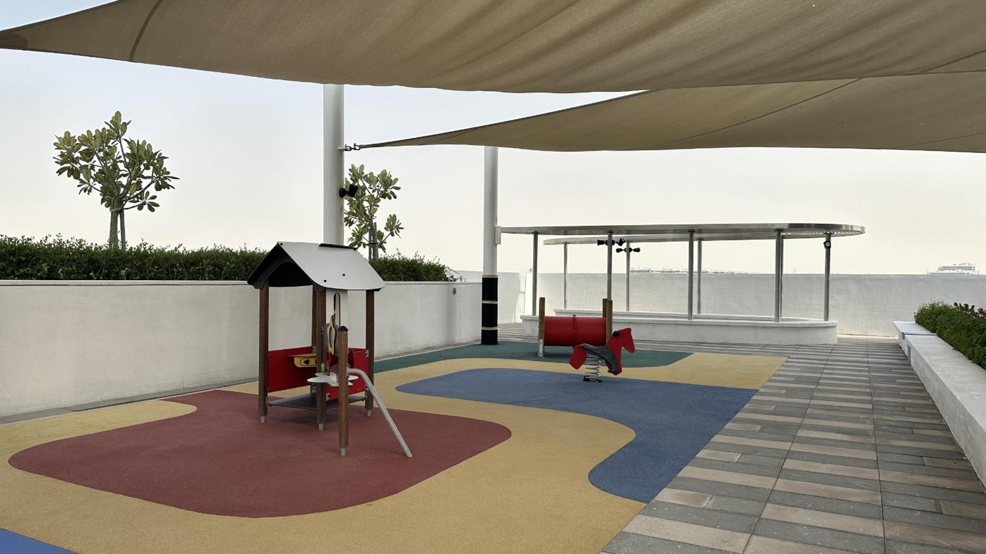 Easygo - Carson Tower C Damac Hills * Dubai