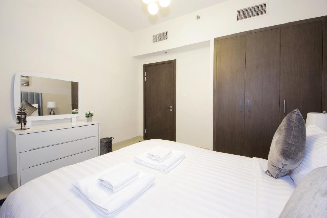 Elegant Waterfront 1bhk In Creek Harbour Apartamento Dubái