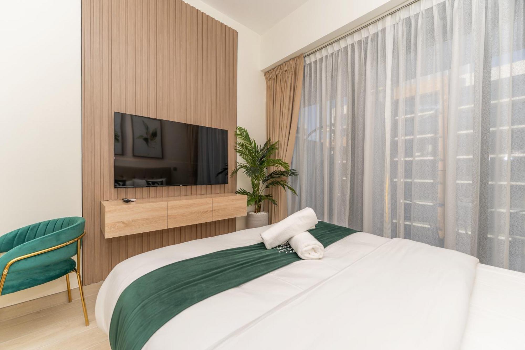 Appartement Azizi Riviera, *