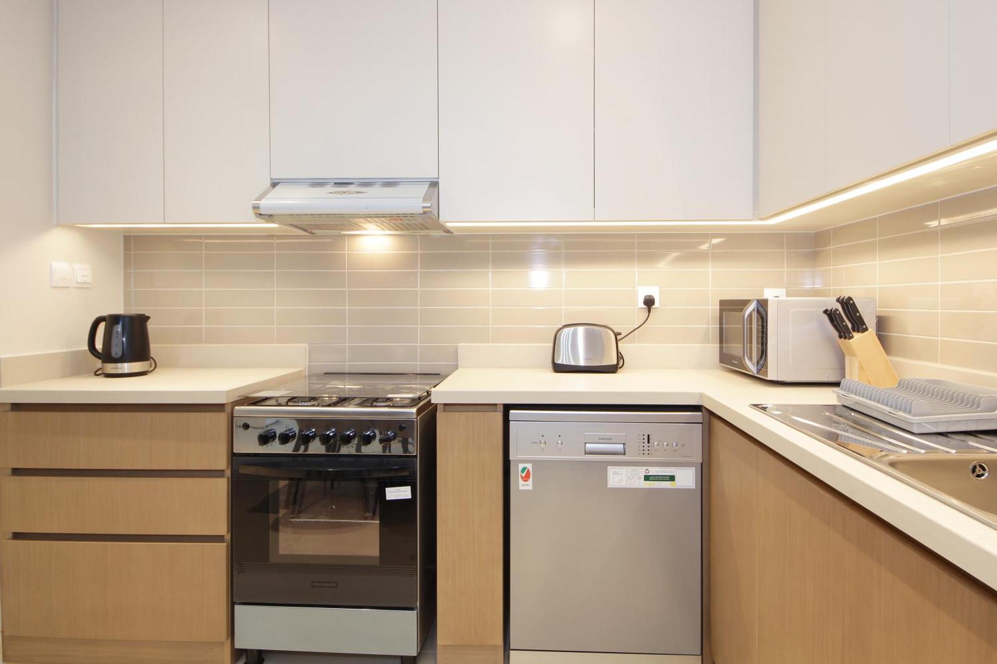 Elegant Waterfront 1bhk In Creek Harbour Apartamento *