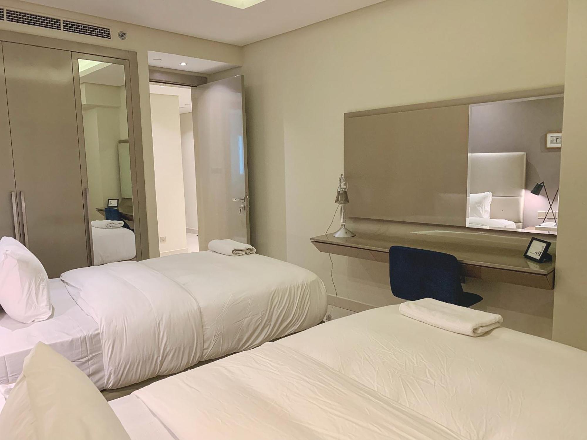 Luxurious In Paramount Apartamento Dubái