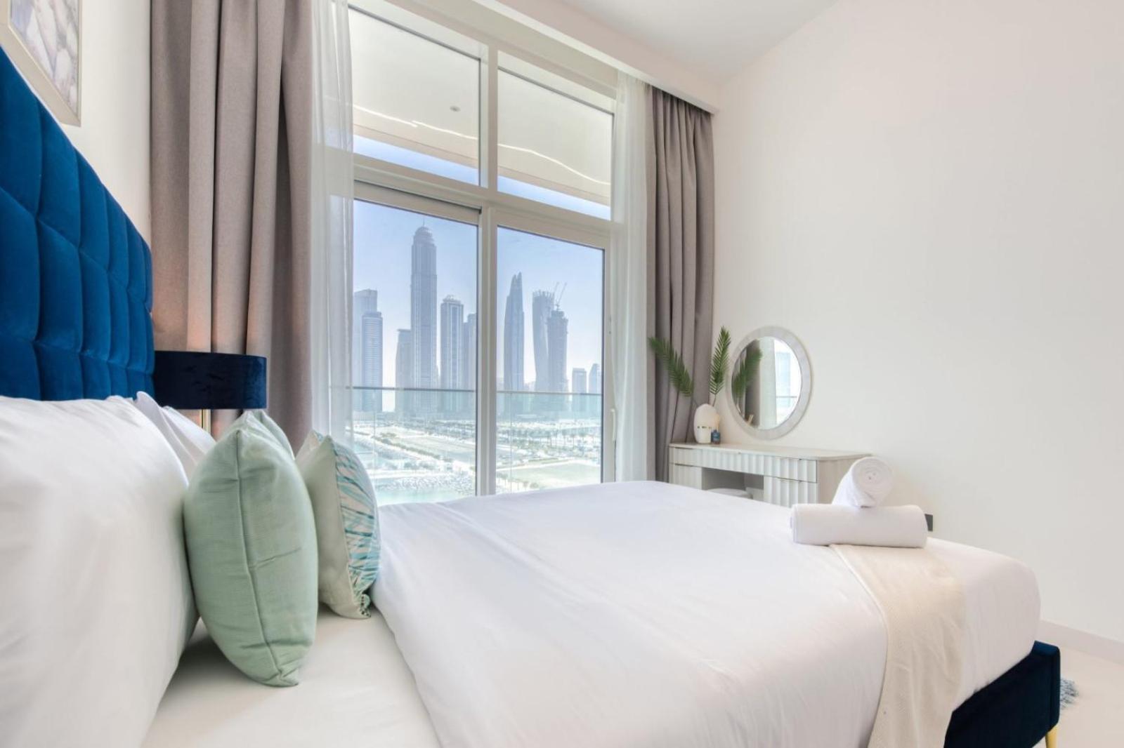 Luxury Beach Front * Dubai