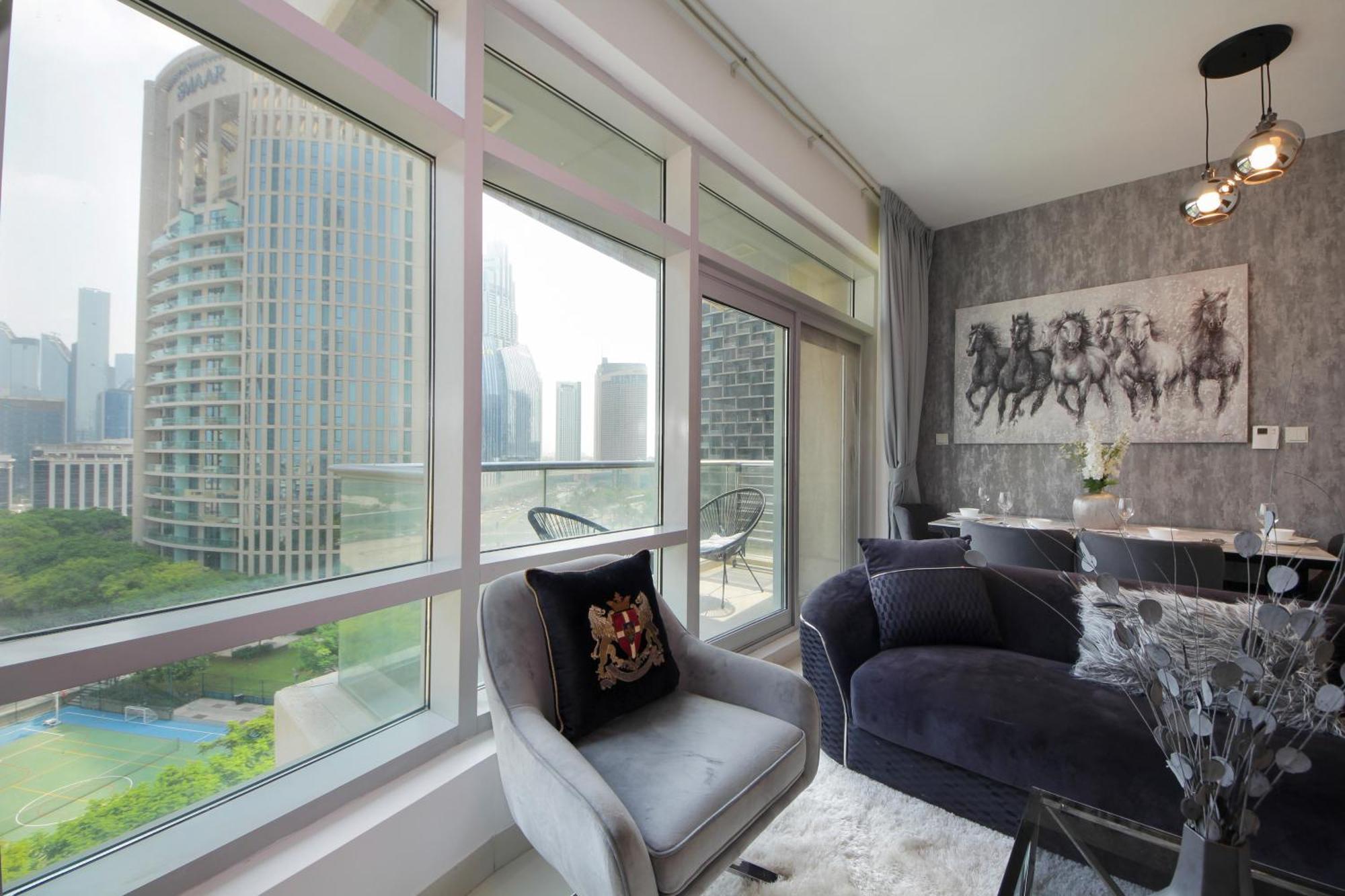Spectacular 1bhk Near Mall In The Lofts East - Truebleu Homes * Dubái
