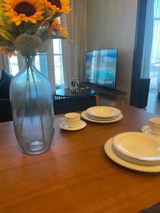 Appartamento Trendy 1br On Business Bay Canal Dubai