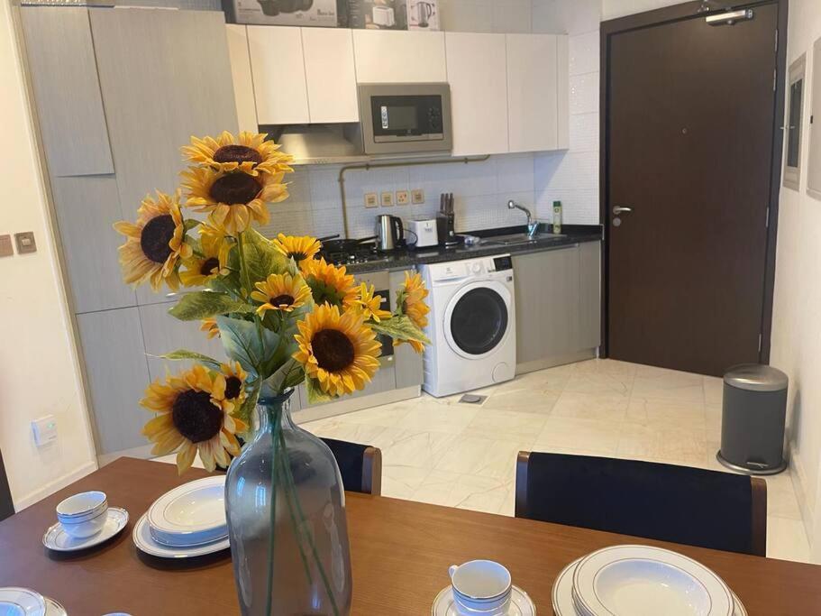 Appartamento Trendy 1br On Business Bay Canal *