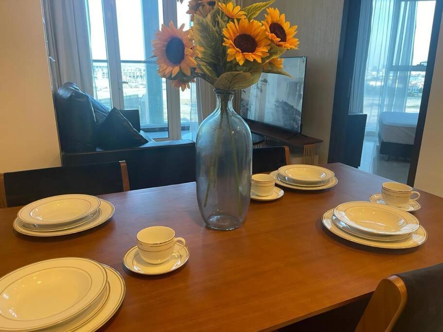 Trendy 1br On Business Bay Canal * Dubai