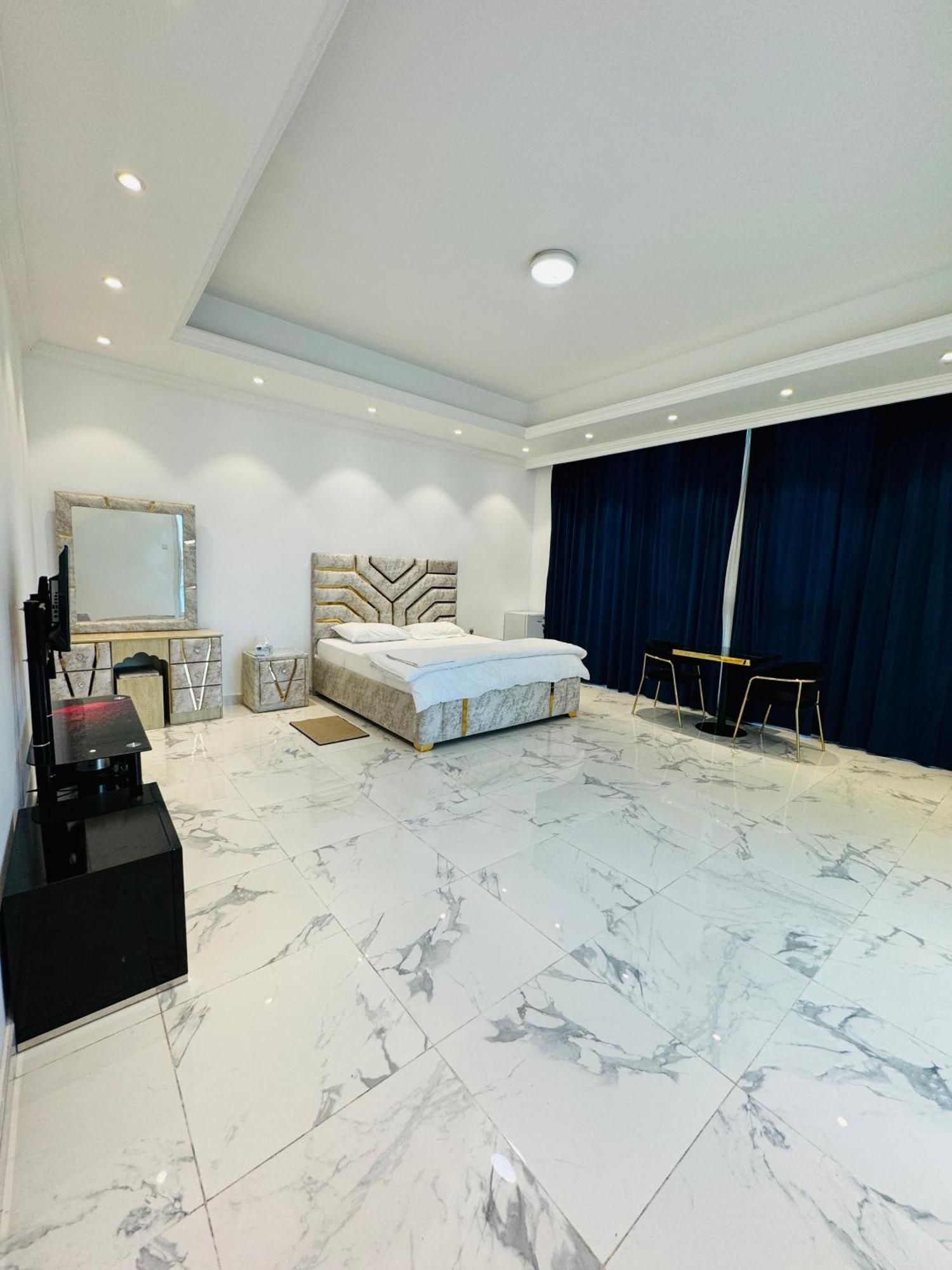 Centerpoint Duplex Gasthof *